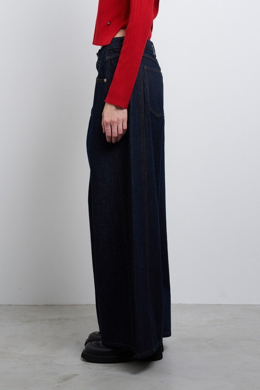【ランバン オン ブルー/LANVIN en Bleu】のボリュームワイドデニムパンツ 人気、トレンドファッション・服の通販 founy(ファニー) 　ファッション　Fashion　レディースファッション　Fashion for Women　パンツ　Pants & Trousers　デニムパンツ・ジーンズ・美脚デニム　Denim Jeans & Pants　おすすめ　Recommended / Our Picks　コンパクト　Compact, Small Size　デニム　Denim, Jeans Material　トレンド　Trend, Trending Now　フロント　Front, Front Design　リブニット　Rib Knit, Ribbed Knit　ワイド　Wide, Wide Fit　other-8|ID: prp329100004341916 ipo3291000000032939671