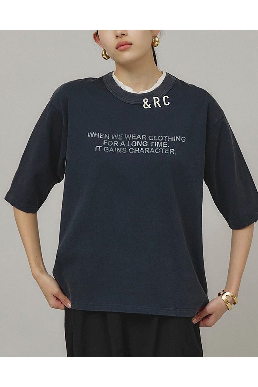 【カレンソロジー/Curensology】の【UNIVERSAL OVERALL】別注ショートスリーブTシャツ インテリア・キッズ・メンズ・レディースファッション・服の通販 founy(ファニー) 　ファッション　Fashion　レディースファッション　Fashion for Women　トップス・カットソー　Cut & Sew Tops　シャツ・ブラウス・オフィスカジュアル　Elegant Blouses & Button-Ups　ロングTシャツ・Tシャツ　Longline T-Shirts & Tees　カットソー・ベーシックTシャツ　Cut-and-Sewn Tops / Stretch Tees & Basics　クラッシュ　Distressed, Crashed Style　ショート　Short, Short Length　スペシャル　Special, Limited Edition　スリーブ　Sleeve, Long Sleeve / Short Sleeve　バランス　Balance, Style Balance　別注　Limited Edition, Custom Order　ネイビー|ID: prp329100004342948 ipo3291000000032883230