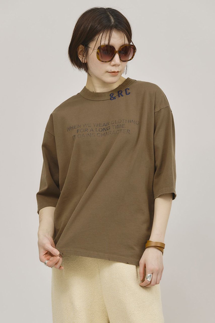 【カレンソロジー/Curensology】の【UNIVERSAL OVERALL】別注ショートスリーブTシャツ 人気、トレンドファッション・服の通販 founy(ファニー) 　ファッション　Fashion　レディースファッション　Fashion for Women　トップス・カットソー　Cut & Sew Tops　シャツ・ブラウス・オフィスカジュアル　Elegant Blouses & Button-Ups　ロングTシャツ・Tシャツ　Longline T-Shirts & Tees　カットソー・ベーシックTシャツ　Cut-and-Sewn Tops / Stretch Tees & Basics　クラッシュ　Distressed, Crashed Style　ショート　Short, Short Length　スペシャル　Special, Limited Edition　スリーブ　Sleeve, Long Sleeve / Short Sleeve　バランス　Balance, Style Balance　別注　Limited Edition, Custom Order　other-2|ID: prp329100004342948 ipo3291000000032883242