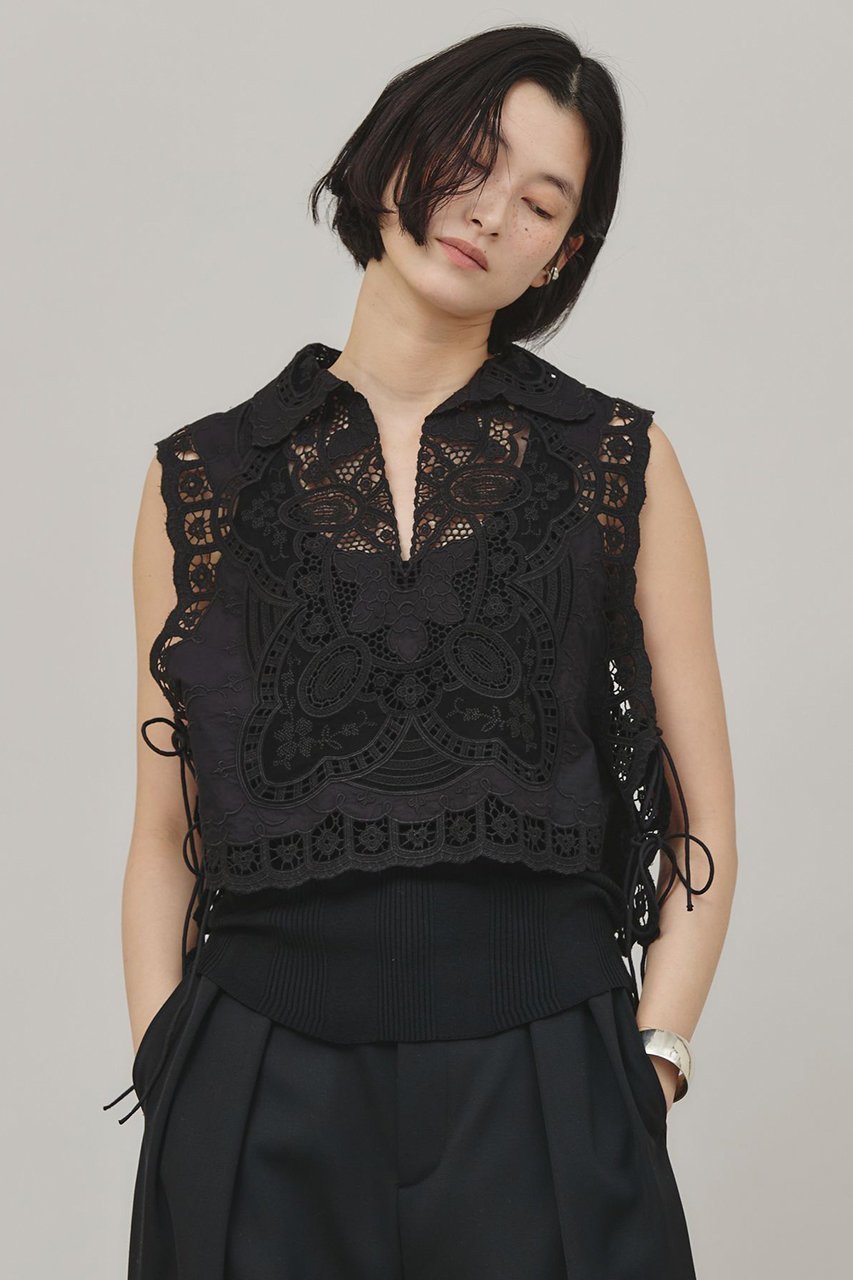 【カレンソロジー/Curensology】のエンブロイダリーブラウス インテリア・キッズ・メンズ・レディースファッション・服の通販 founy(ファニー) 　ファッション　Fashion　レディースファッション　Fashion for Women　トップス・カットソー　Cut & Sew Tops　キャミソール&ノースリーブ　Camisoles & Sleeveless Tops　シャツ・ブラウス・オフィスカジュアル　Elegant Blouses & Button-Ups　インド　Indian Textile　サマー　Summer, Summer Style　ノースリーブ　Sleeveless, No-Sleeve　ベスト　Vest, Waistcoat　メッシュ　Mesh, Net Fabric　リボン　Ribbon, Bow　夏　Summer　ブラック|ID: prp329100004343859 ipo3291000000035366553