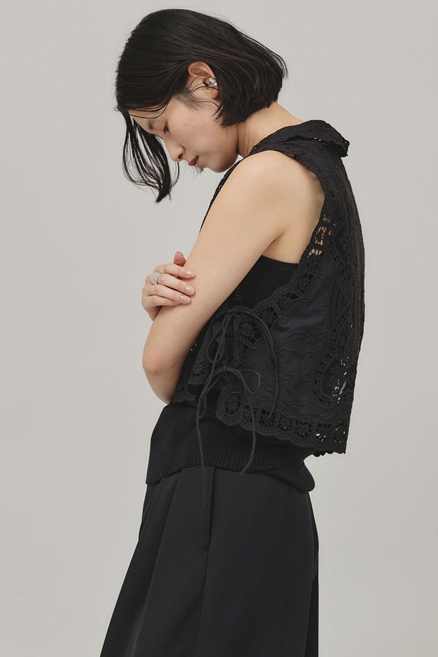 【カレンソロジー/Curensology】のエンブロイダリーブラウス 人気、トレンドファッション・服の通販 founy(ファニー) 　ファッション　Fashion　レディースファッション　Fashion for Women　トップス・カットソー　Cut & Sew Tops　キャミソール&ノースリーブ　Camisoles & Sleeveless Tops　シャツ・ブラウス・オフィスカジュアル　Elegant Blouses & Button-Ups　インド　Indian Textile　サマー　Summer, Summer Style　ノースリーブ　Sleeveless, No-Sleeve　ベスト　Vest, Waistcoat　メッシュ　Mesh, Net Fabric　リボン　Ribbon, Bow　夏　Summer　other-4|ID: prp329100004343859 ipo3291000000035366556