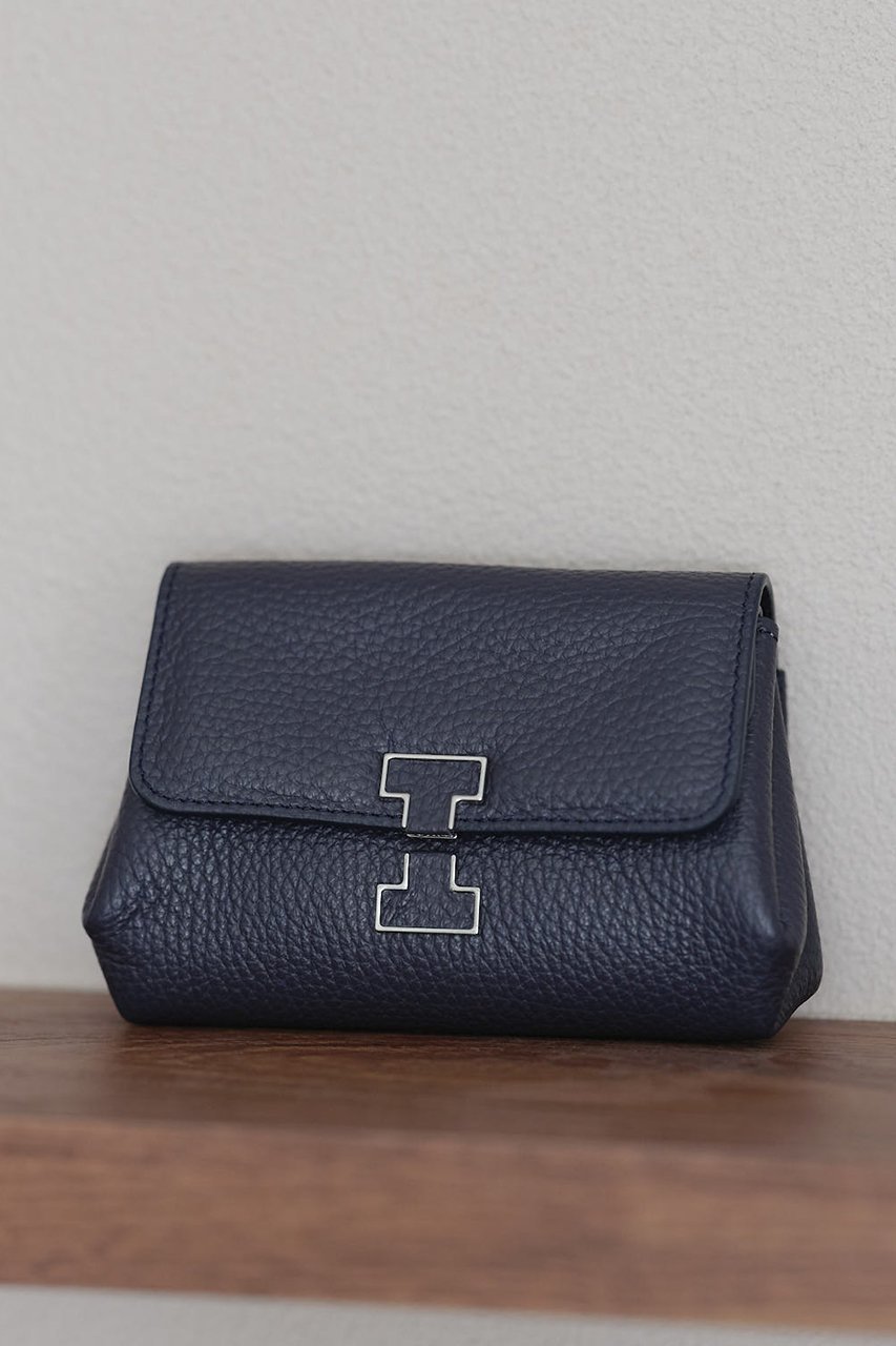 【イアクッチ/IACUCCI】のアバ ウォレット CERVO インテリア・キッズ・メンズ・レディースファッション・服の通販 founy(ファニー) 　ファッション　Fashion　レディースファッション　Fashion for Women　ミニ財布・二つ折り財布　Wallets & Card Cases　バッグ　Bags　アクセサリー　Fashion Accessories　ウォレット　Wallet　コイン　Coin, Coin Design　シルバー　Silver, Metallic Silver　トレンド　Trend, Trending Now　フォルム　Silhouette, Form　ポケット　Pocket, Pocket Detail　メタル　Metal, Metal Parts　ラウンド　Round, Round Neck　リップ　Lip, Lip Motif　人気　Popular, Best Seller　財布　Wallet, Purse　ネイビー|ID: prp329100004349091 ipo3291000000032783481