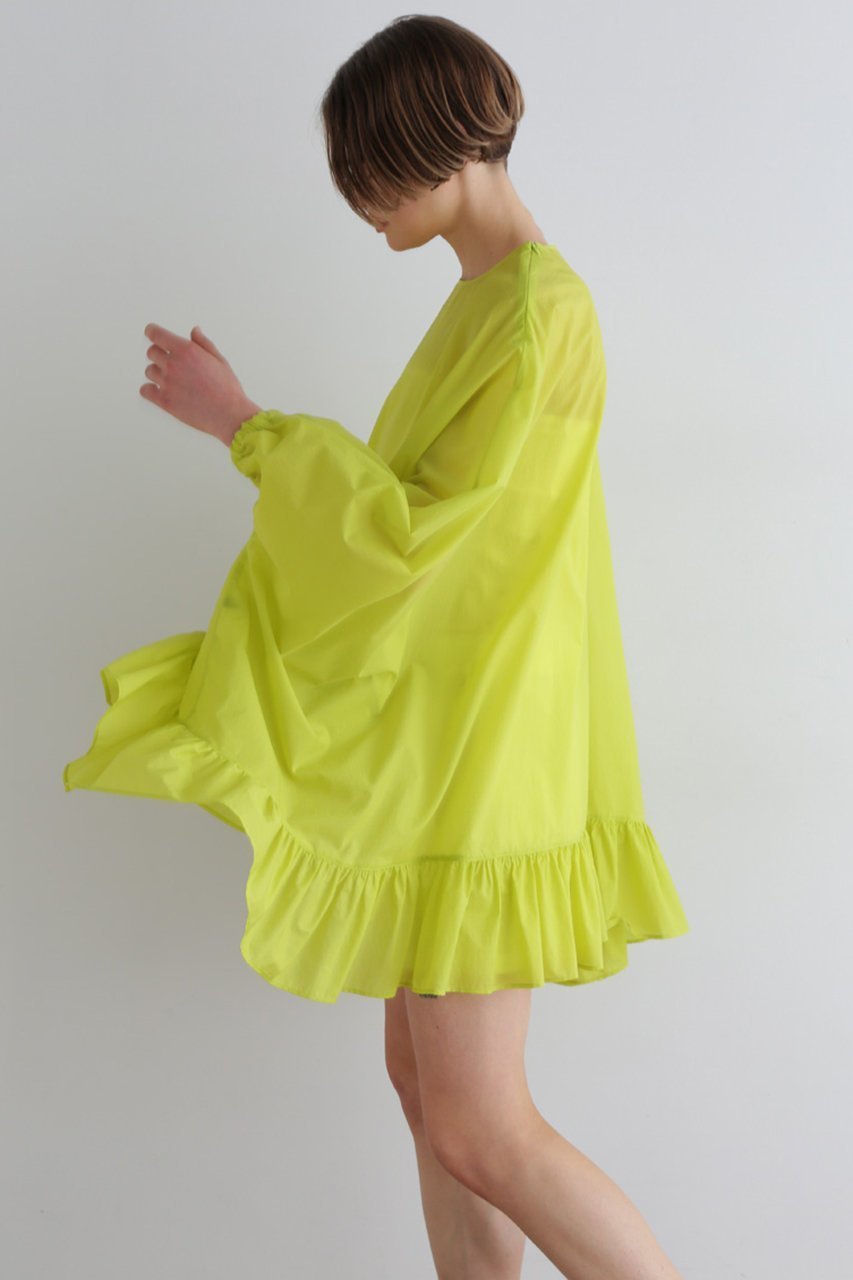 【ル フィル/LE PHIL】の【LE PHIL SPORTS】ナイロンフリルブラウス 人気、トレンドファッション・服の通販 founy(ファニー) 　ファッション　Fashion　レディースファッション　Fashion for Women　トップス・カットソー　Cut & Sew Tops　シャツ・ブラウス・オフィスカジュアル　Elegant Blouses & Button-Ups　インナー　Innerwear　スポーツ　Sports, Activewear　スリーブ　Sleeve, Long Sleeve / Short Sleeve　タフタ　Taffeta, Structured Fabric　フェミニン　Feminine, Girly　フリル　Frill, Ruffle　ロング　Long, Long-Length　other-3|ID: prp329100004349160 ipo3291000000032810169