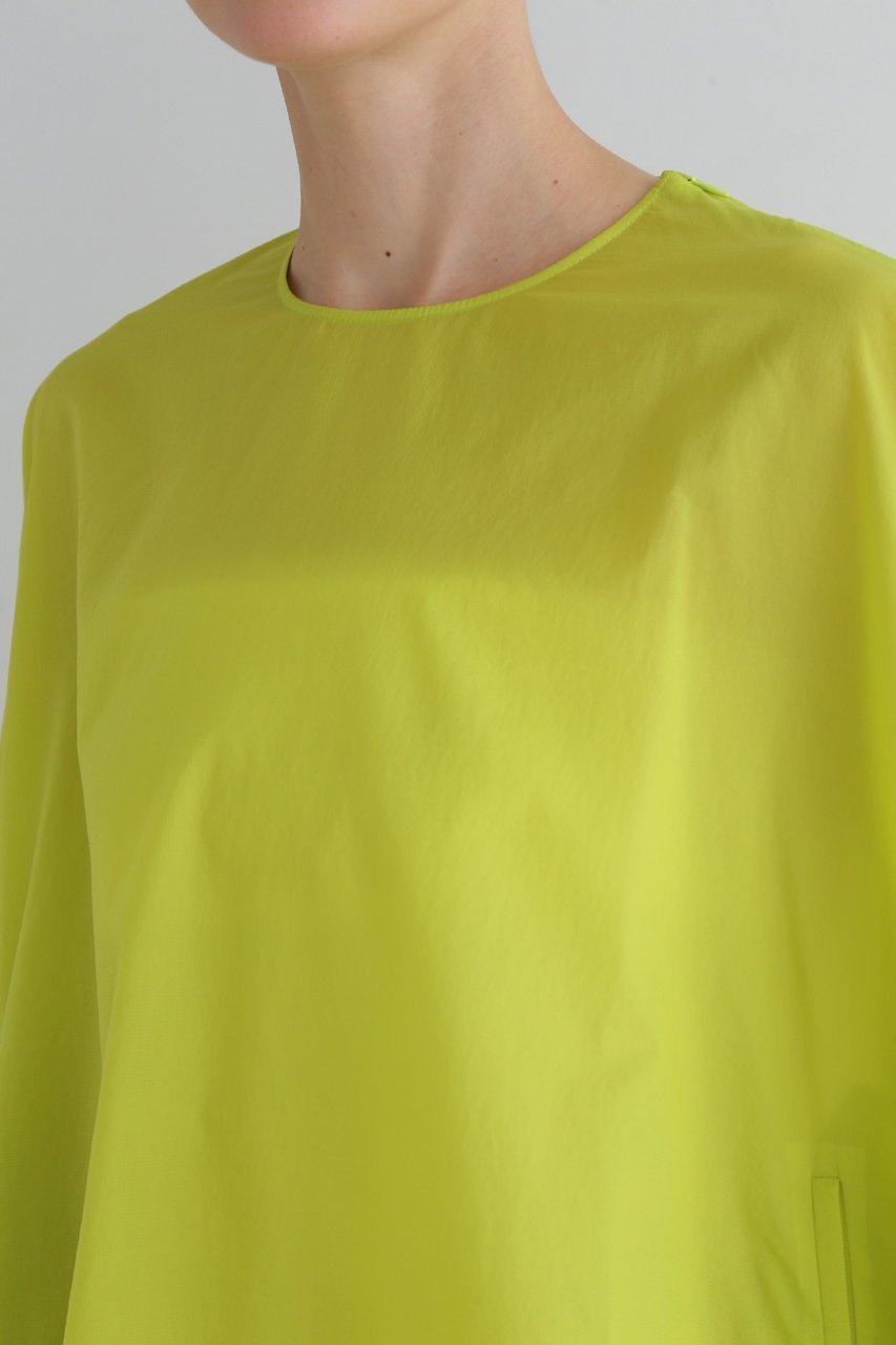 【ル フィル/LE PHIL】の【LE PHIL SPORTS】ナイロンフリルブラウス 人気、トレンドファッション・服の通販 founy(ファニー) 　ファッション　Fashion　レディースファッション　Fashion for Women　トップス・カットソー　Cut & Sew Tops　シャツ・ブラウス・オフィスカジュアル　Elegant Blouses & Button-Ups　インナー　Innerwear　スポーツ　Sports, Activewear　スリーブ　Sleeve, Long Sleeve / Short Sleeve　タフタ　Taffeta, Structured Fabric　フェミニン　Feminine, Girly　フリル　Frill, Ruffle　ロング　Long, Long-Length　other-5|ID: prp329100004349160 ipo3291000000035863531