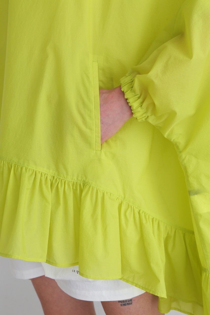 【ル フィル/LE PHIL】の【LE PHIL SPORTS】ナイロンフリルブラウス 人気、トレンドファッション・服の通販 founy(ファニー) 　ファッション　Fashion　レディースファッション　Fashion for Women　トップス・カットソー　Cut & Sew Tops　シャツ・ブラウス・オフィスカジュアル　Elegant Blouses & Button-Ups　インナー　Innerwear　スポーツ　Sports, Activewear　スリーブ　Sleeve, Long Sleeve / Short Sleeve　タフタ　Taffeta, Structured Fabric　フェミニン　Feminine, Girly　フリル　Frill, Ruffle　ロング　Long, Long-Length　other-8|ID: prp329100004349160 ipo3291000000035863534