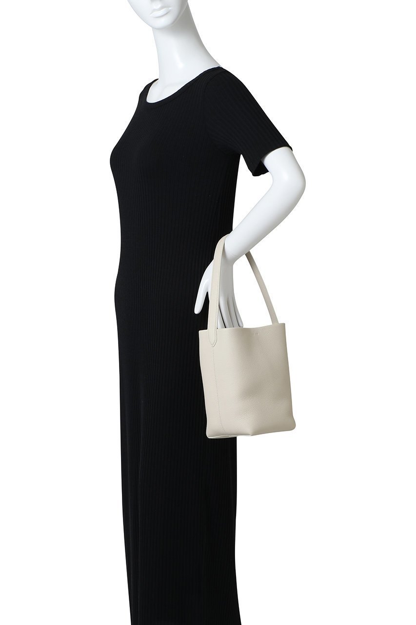 【ザ ロウ/THE ROW】のSMALL N/S PARK TOTE 人気、トレンドファッション・服の通販 founy(ファニー) 　ファッション　Fashion　レディースファッション　Ladies' Fashion Online　バッグ　Bag　2025年　2025　2025-2026秋冬・A/W　Aw/Autumn/Winter/Fw/Fall/2025-2026　オケージョン　Occasion　コンパクト　Compact　シンプル　Simple　エレガント 上品　Elegant　A/W・秋冬　Aw・Autumn/Winter・Fw・Fall-Winter　other-2|ID: prp329100004350310 ipo3291000000032562270