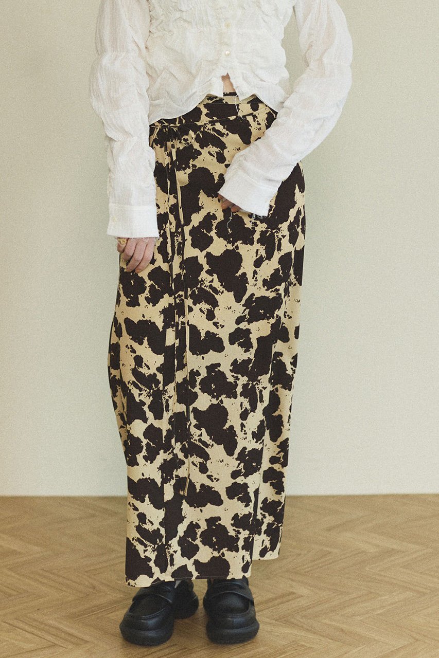 【メゾンスペシャル/MAISON SPECIAL】のCOW Printed Maxi Skirt/COWプリントマキシスカート 人気、トレンドファッション・服の通販 founy(ファニー) 　ファッション　Fashion　レディースファッション　Fashion for Women　スカート　Skirts　ロングスカート　Long Skirts / Maxi & Midi Skirts　アニマル　Animal Print　サテン　Satin, Glossy Fabric　ドレープ　Drape, Draping Fabric　ラップ　Wrap, Wrap Design　ロング　Long, Long-Length　おすすめ　Recommended / Our Picks　other-8|ID: prp329100004350316 ipo3291000000032825783
