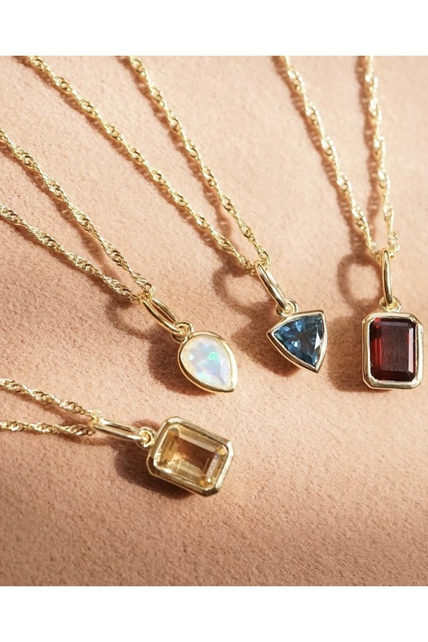 【デイジー ロンドン/DAISY LONDON】のJAN-GARNET GP ネックレス 人気、トレンドファッション・服の通販 founy(ファニー) 　ファッション　Fashion　レディースファッション　Fashion for Women　ジュエリー　Jewelry　ネックレス　Necklaces & Pendants　チェーン　Chain, Chain Strap　ツイスト　Tweed, Tweed Fabric　ネックレス　Necklace, Pendant Necklace　ボックス　Boxy, Box Shape　リュクス　Luxury, Elegant, High-End, Chic　other-7|ID: prp329100004352083 ipo3291000000035756592