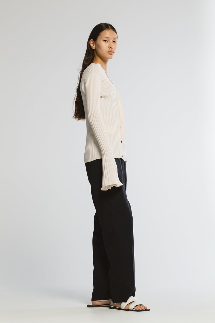 【チノ/CINOH】のタイトニットベルスリーブカーディガン 人気、トレンドファッション・服の通販 founy(ファニー) 　ファッション　Fashion　レディースファッション　Fashion for Women　トップス・カットソー　Cut & Sew Tops　ニット　Knit Tops & Sweaters　カーディガン・羽織り　Layered Style Cardigans　なめらか　Smooth, Silky Texture　インド　Indian Textile　カーディガン　Cardigan, Knitwear　シルク　Silk, 100% Silk　スリーブ　Sleeve, Long Sleeve / Short Sleeve　フィット　Fit, Slim Fit　ラグジュアリー　Luxury, Elegant　other-7|ID: prp329100004352212 ipo3291000000032954161