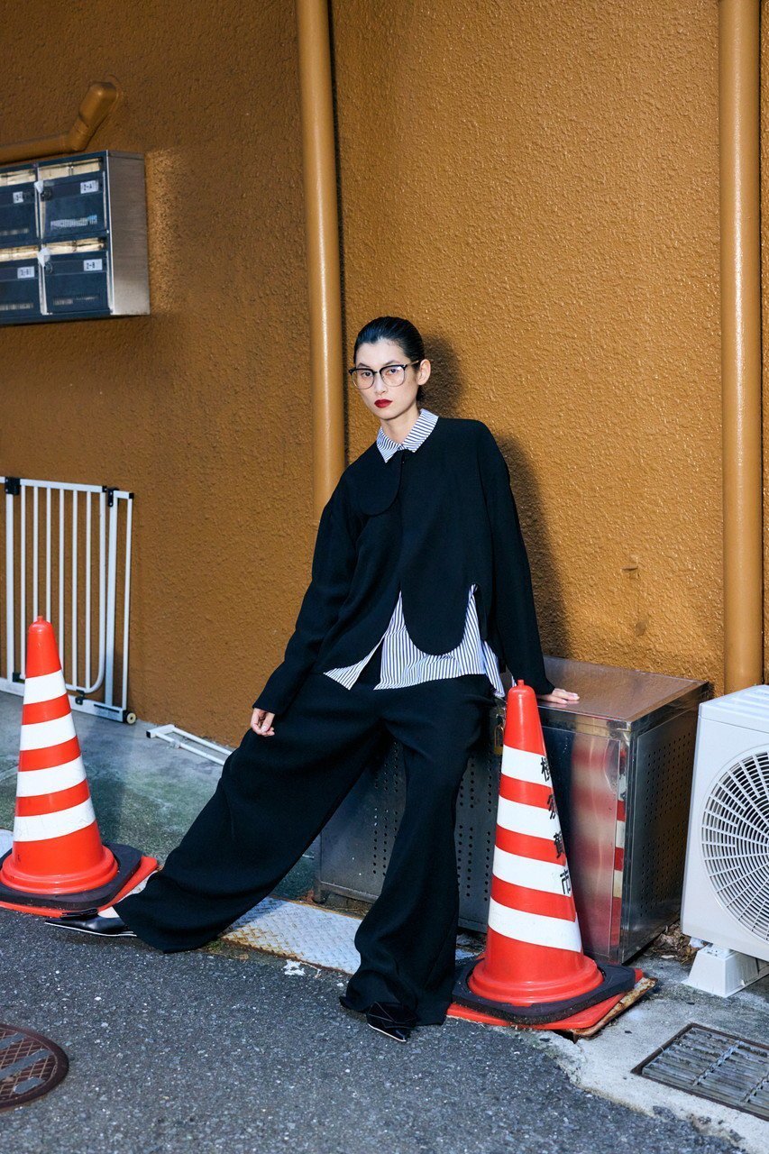 【エンフォルド/ENFOLD】のPEツイル ラウンドカーブ JK/ジャケット 人気、トレンドファッション・服の通販 founy(ファニー) ファッション Fashion レディースファッション Fashion for Women アウター Coat / Outerwear Collection レディースジャケット・軽アウター Jackets アシンメトリー Asymmetrical Style カッティング Cutting Detail ジャケット Jacket, Outerwear ダブル Double, Double-Breasted ツイル Twist, Twisted Detail ラウンド Round, Round Neck 定番 Standard, Basic Item other-5|ID: prp329100004356165 ipo3291000000035747017