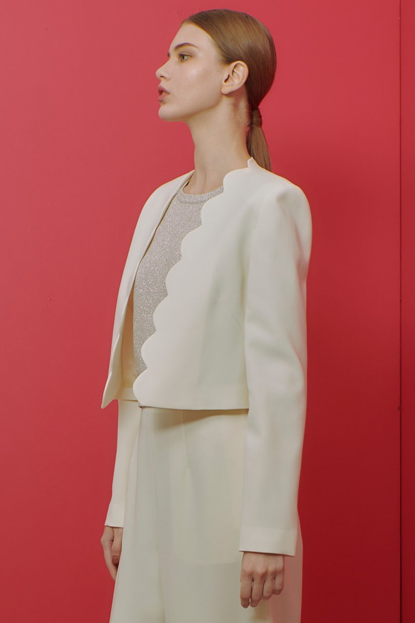 【アルアバイル/allureville】の【LOULOU WILLOUGHBY】ダブルクロススカラップジャケット 人気、トレンドファッション・服の通販 founy(ファニー) ファッション Fashion レディースファッション Fashion for Women アウター Coat / Outerwear Collection レディースジャケット・軽アウター Jackets おすすめ Recommended / Our Picks カッティング Cutting Detail コンパクト Compact, Small Size ショート Short, Short Length ジャケット Jacket, Outerwear スカラップ Scallop, Scalloped Edge セットアップ Set-Up, Coordinated Outfit ダブル Double, Double-Breasted フェミニン Feminine, Girly other-7|ID: prp329100004357114 ipo3291000000032963093