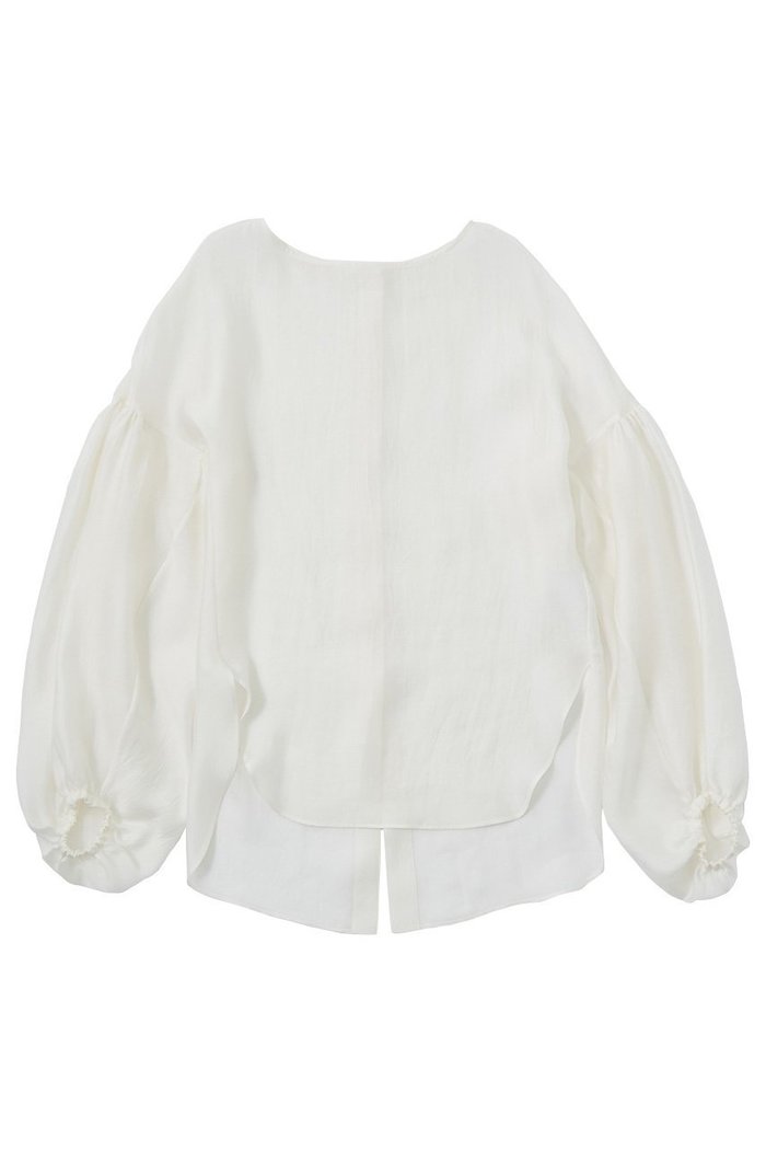 【ザ ストア バイ シー/THE STORE by C】のフェミニンブラウス インテリア・キッズ・メンズ・レディースファッション・服の通販 founy(ファニー) https://founy.com/ ファッション Fashion レディースファッション Fashion for Women トップス・カットソー Cut & Sew Tops シャツ・ブラウス・オフィスカジュアル Elegant Blouses & Button-Ups エレガント 上品 Elegant ギャザー Gathered, Ruffled シルク Silk, 100% Silk スリーブ Sleeve, Long Sleeve / Short Sleeve フェミニン Feminine, Girly フロント Front, Front Design ロング Long, Long-Length |ID: prp329100004358318 ipo3291000000032840624