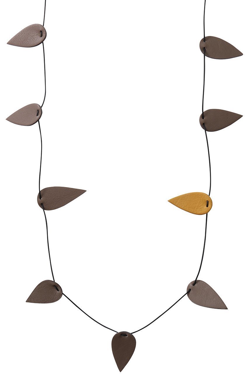 【プレインピープル/PLAIN PEOPLE】の【ROSALBA FALATI】ネックレスFOGLIA PELLE インテリア・キッズ・メンズ・レディースファッション・服の通販 founy(ファニー) 　ファッション　Fashion　レディースファッション　Fashion for Women　ジュエリー　Jewelry　ネックレス　Necklaces & Pendants　エレガント 上品　Elegant　シンプル　Simple, Minimal　スタイリッシュ　Stylish, Fashionable　ネックレス　Necklace, Pendant Necklace　モダン　Modern, Contemporary　モチーフ　Motif, Design Theme　ロング　Long, Long-Length　トープ|ID: prp329100004358384 ipo3291000000035472054