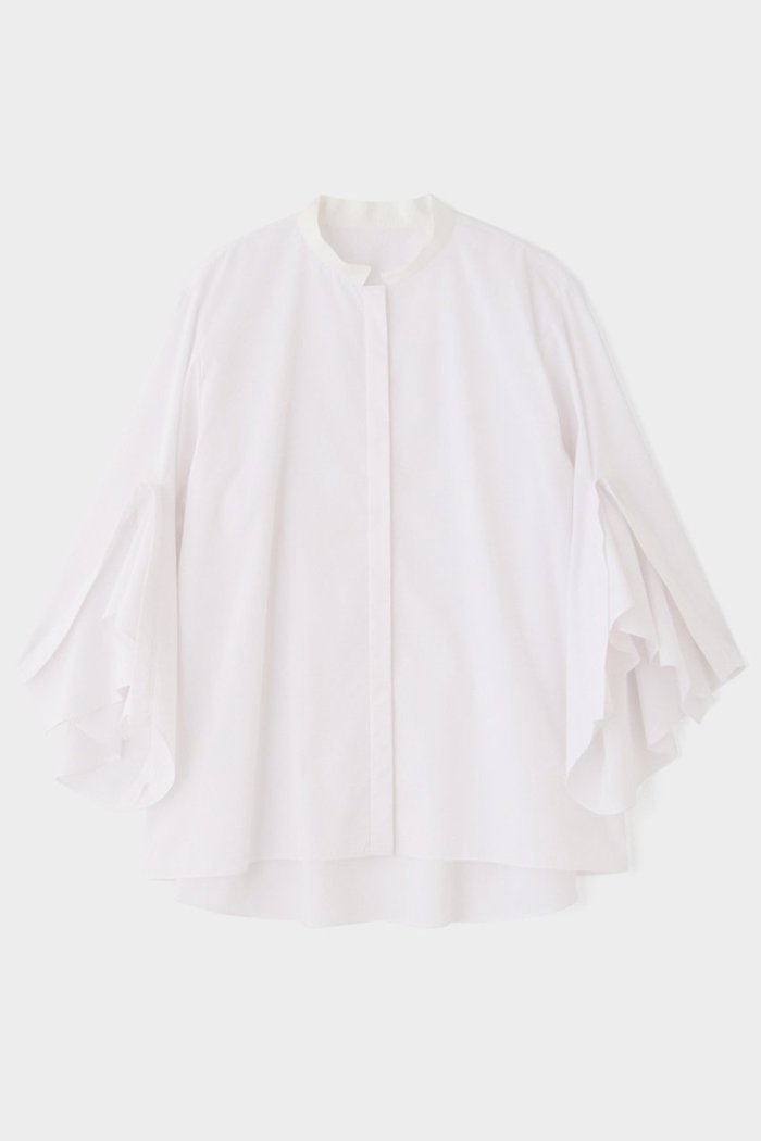 【ル フィル/LE PHIL】のラッフルスリーブブラウス インテリア・キッズ・メンズ・レディースファッション・服の通販 founy(ファニー) https://founy.com/ ファッション Fashion レディースファッション Fashion for Women トップス・カットソー Cut & Sew Tops シャツ・ブラウス・オフィスカジュアル Elegant Blouses & Button-Ups ショート Short, Short Length スリーブ Sleeve, Long Sleeve / Short Sleeve ドレープ Drape, Draping Fabric 羽織 Haori, Light Jacket |ID: prp329100004358415 ipo3291000000036396742