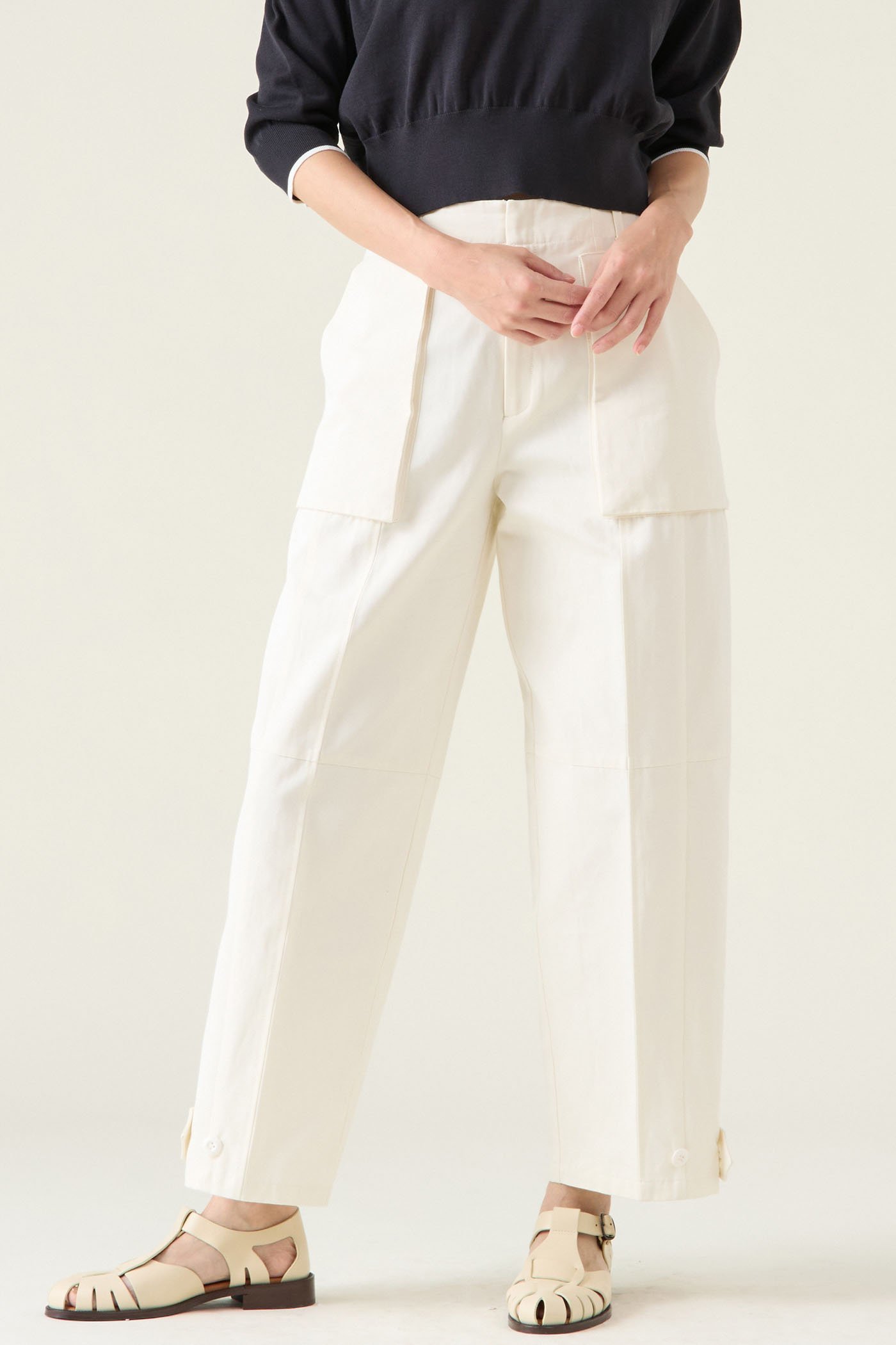 【マルティニーク/martinique】のクリーンチノカーゴパンツ 人気、トレンドファッション・服の通販 founy(ファニー) 　ファッション　Fashion　レディースファッション　Fashion for Women　パンツ　Pants & Trousers　おすすめ　Recommended / Our Picks　カーゴパンツ　Cargo Pants, Utility Pants　コンパクト　Compact, Small Size　エレガント 上品　Elegant　other-4|ID: prp329100004359712 ipo3291000000035042479