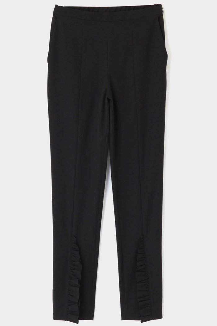 【ル フィル/LE PHIL】のCOOL DOTS パンツ インテリア・キッズ・メンズ・レディースファッション・服の通販 founy(ファニー) https://founy.com/ ファッション Fashion レディースファッション Fashion for Women パンツ Pants & Trousers おすすめ Recommended / Our Picks スタイリッシュ Stylish, Fashionable ストレッチ Stretch, Stretchy Fabric セットアップ Set-Up, Coordinated Outfit フェミニン Feminine, Girly フリル Frill, Ruffle 定番 Standard, Basic Item |ID: prp329100004359749 ipo3291000000032900659