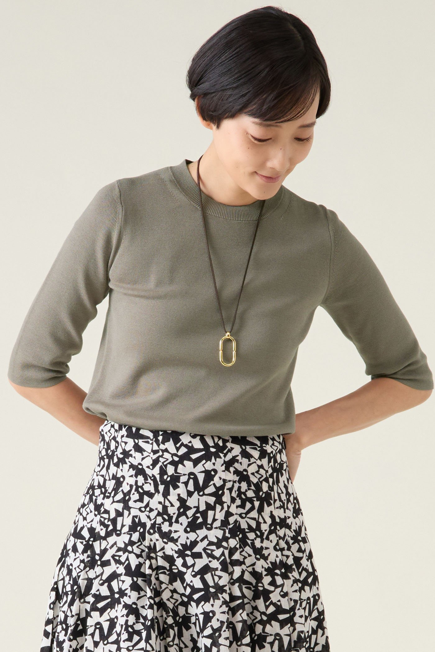 【マルティニーク/martinique】のESSENTIALハーフスリーブプルオーバー(アンサンブル可) 人気、トレンドファッション・服の通販 founy(ファニー) 　ファッション　Fashion　レディースファッション　Fashion for Women　トップス・カットソー　Cut & Sew Tops　ニット　Knit Tops & Sweaters　アンサンブルニット　Knit Ensembles & Twin Sets　カジュアルプルオーバー・ニットトップス　Pullovers & Knit Tops / Casual Pullovers　おすすめ　Recommended / Our Picks　アンサンブル　Ensemble Set　インナー　Innerwear　スリーブ　Sleeve, Long Sleeve / Short Sleeve　タイトスカート　Pencil Skirt, Tight Skirt　ハーフ　Half, Half-Length　バランス　Balance, Style Balance　ボトム　Bottoms, Lower Wear　春　Spring　 other-1|ID: prp329100004361292 ipo3291000000035042257