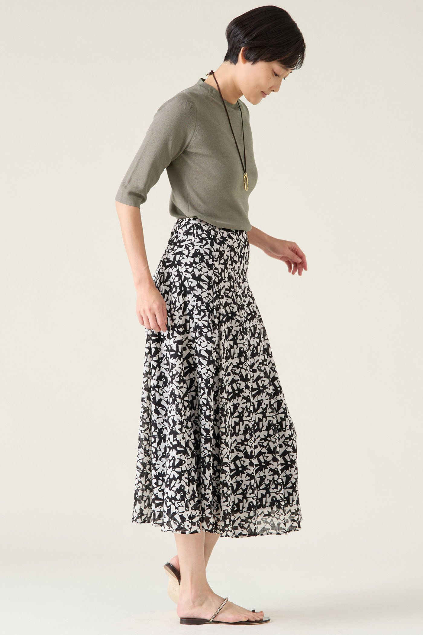 【マルティニーク/martinique】のESSENTIALハーフスリーブプルオーバー(アンサンブル可) 人気、トレンドファッション・服の通販 founy(ファニー) 　ファッション　Fashion　レディースファッション　Fashion for Women　トップス・カットソー　Cut & Sew Tops　ニット　Knit Tops & Sweaters　アンサンブルニット　Knit Ensembles & Twin Sets　カジュアルプルオーバー・ニットトップス　Pullovers & Knit Tops / Casual Pullovers　おすすめ　Recommended / Our Picks　アンサンブル　Ensemble Set　インナー　Innerwear　スリーブ　Sleeve, Long Sleeve / Short Sleeve　タイトスカート　Pencil Skirt, Tight Skirt　ハーフ　Half, Half-Length　バランス　Balance, Style Balance　ボトム　Bottoms, Lower Wear　春　Spring　other-5|ID: prp329100004361292 ipo3291000000035042262