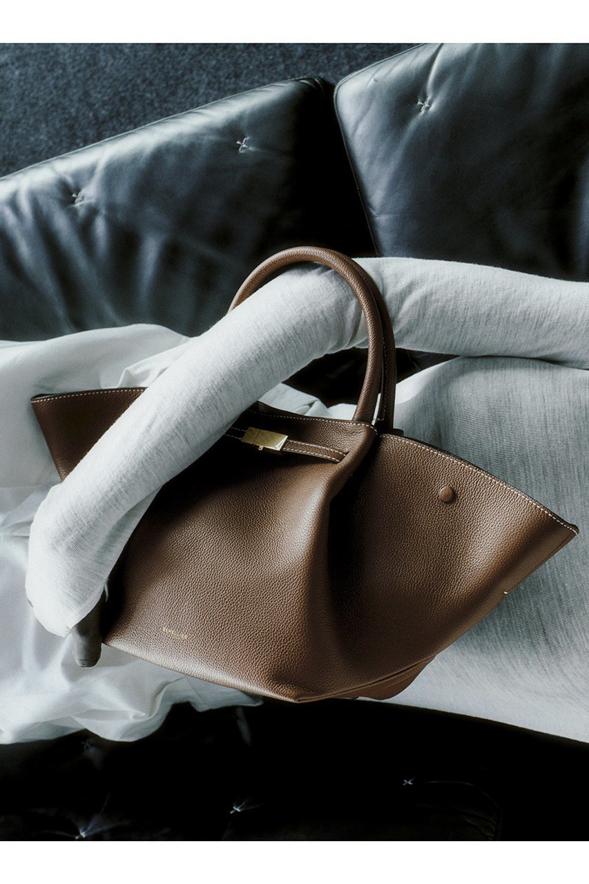 【デメリエー ロンドン/DEMELLIER LONDON】のThe Midi New York トートバッグ 人気、トレンドファッション・服の通販 founy(ファニー) 　ファッション　Fashion　レディースファッション　Fashion for Women　バッグ　Bags　シンプル　Simple, Minimal　モダン　Modern, Contemporary　リュクス　Luxury, Elegant, High-End, Chic　other-7|ID: prp329100004364188 ipo3291000000032783891