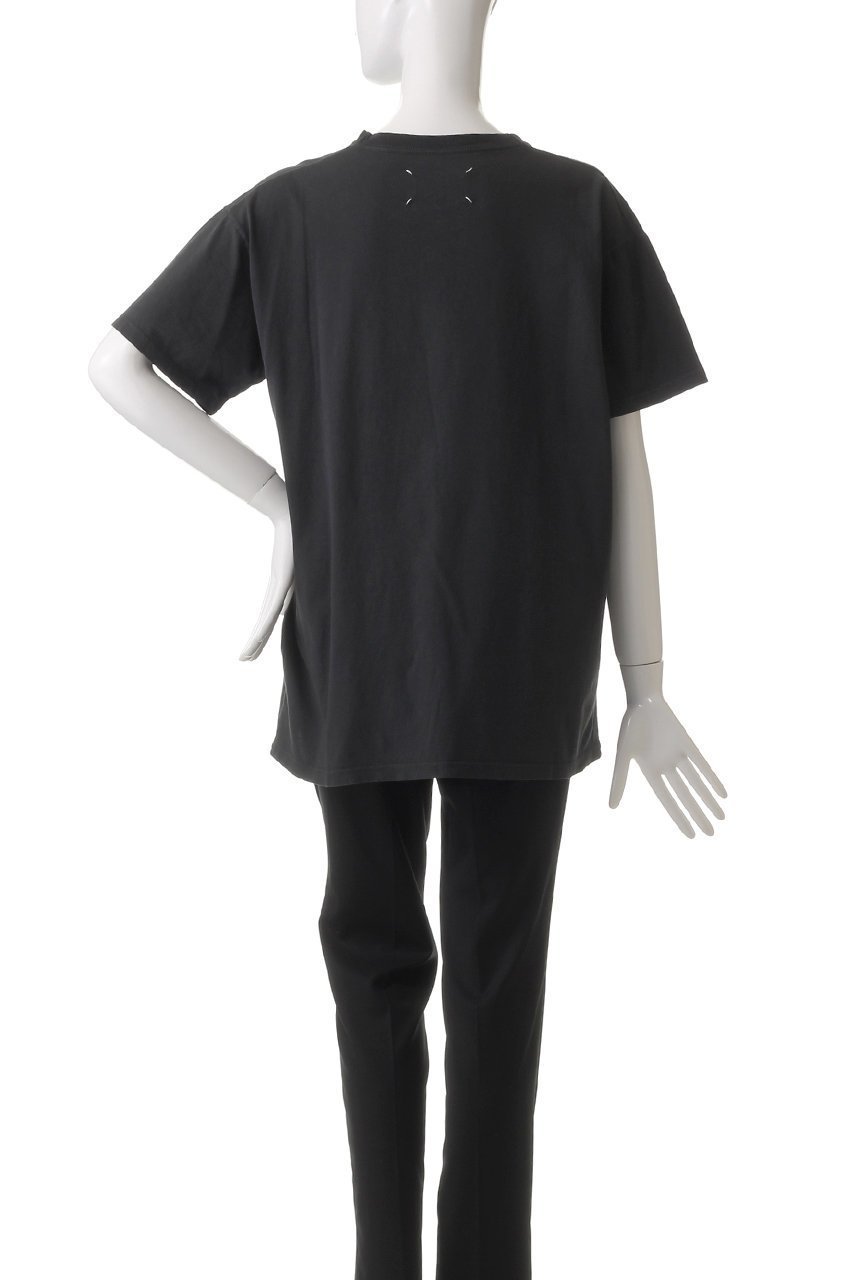 【メゾン マルジェラ/MAISON MARGIELA】のロゴプリントTシャツ 人気、トレンドファッション・服の通販 founy(ファニー) 　ファッション　Fashion　レディースファッション　Fashion for Women　トップス・カットソー　Cut & Sew Tops　シャツ・ブラウス・オフィスカジュアル　Elegant Blouses & Button-Ups　ロングTシャツ・Tシャツ　Longline T-Shirts & Tees　カットソー・ベーシックTシャツ　Cut-and-Sewn Tops / Stretch Tees & Basics　ショート　Short, Short Length　スリーブ　Sleeve, Long Sleeve / Short Sleeve　フロント　Front, Front Design　プリント　Print, Printed Pattern　other-4|ID: prp329100004369505 ipo3291000000032877074