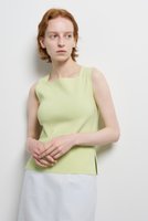 【ランバン オン ブルー/LANVIN en Bleu】のスクエアネックノースリーブニット 人気、トレンドファッション・服の通販 founy(ファニー) ファッション Fashion レディースファッション Fashion for Women トップス・カットソー Cut & Sew Tops ニット Knit Tops & Sweaters キャミソール&ノースリーブ Camisoles & Sleeveless Tops カジュアルプルオーバー・ニットトップス Pullovers & Knit Tops / Casual Pullovers 2026年 2026 インナー Innerwear カーディガン Cardigan, Knitwear ジャケット Jacket, Outerwear スクエア Square, Square Shape デコルテ Décolleté, Neckline ノースリーブ Sleeveless, No-Sleeve ファブリック Fabric, Textile ベーシック Basic, Essential 夏 Summer 春 Spring S/S・春夏 SS, Spring/Summer, Warm Season |ID:prp329100004369514