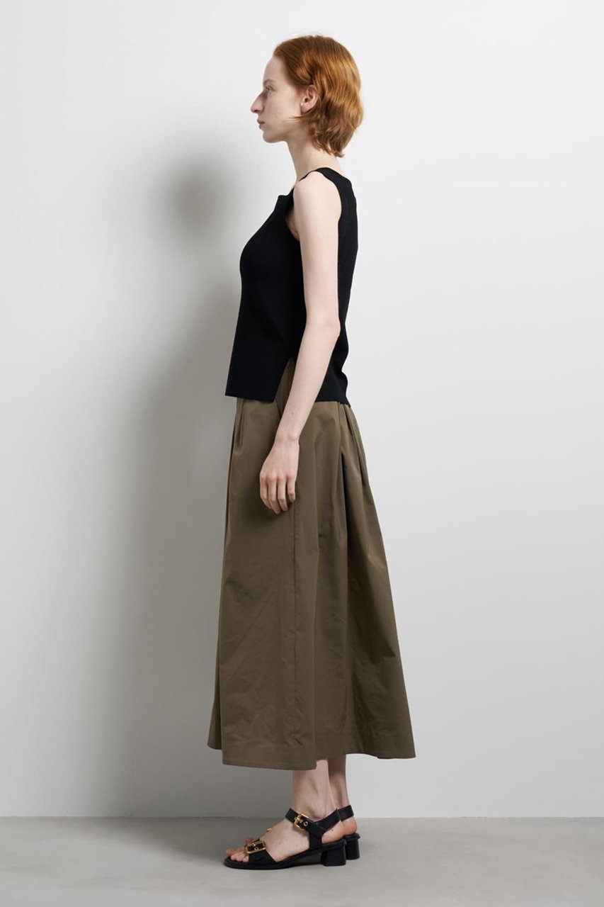 【ランバン オン ブルー/LANVIN en Bleu】のスクエアネックノースリーブニット 人気、トレンドファッション・服の通販 founy(ファニー) 　ファッション　Fashion　レディースファッション　Fashion for Women　トップス・カットソー　Cut & Sew Tops　ニット　Knit Tops & Sweaters　キャミソール&ノースリーブ　Camisoles & Sleeveless Tops　カジュアルプルオーバー・ニットトップス　Pullovers & Knit Tops / Casual Pullovers　インナー　Innerwear　カーディガン　Cardigan, Knitwear　ジャケット　Jacket, Outerwear　スクエア　Square, Square Shape　デコルテ　Décolleté, Neckline　ノースリーブ　Sleeveless, No-Sleeve　ファブリック　Fabric, Textile　ベーシック　Basic, Essential　other-7|ID: prp329100004369514 ipo3291000000036606429