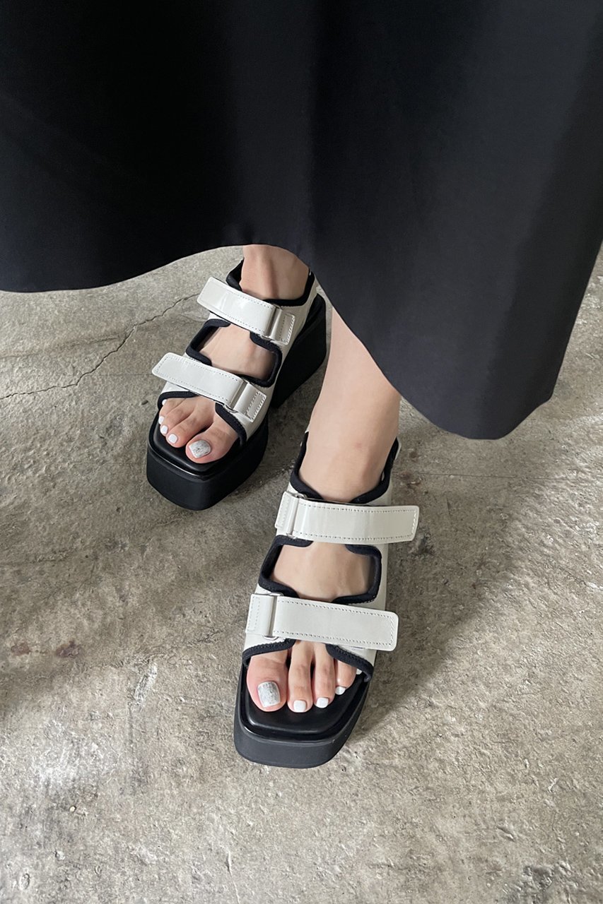 【ピアッカセッテ/ph7+】の厚底ベルクロストラップサンダル 人気、トレンドファッション・服の通販 founy(ファニー) 　ファッション　Fashion　レディースファッション　Fashion for Women　なめらか　Smooth, Silky Texture　サンダル　Sandals, Summer Shoes　シンプル　Simple, Minimal　フィット　Fit, Slim Fit　ラップ　Wrap, Wrap Design　リュクス　Luxury, Elegant, High-End, Chic　エレガント 上品　Elegant　厚底　Platform Shoes　other-8|ID: prp329100004369555 ipo3291000000032804243