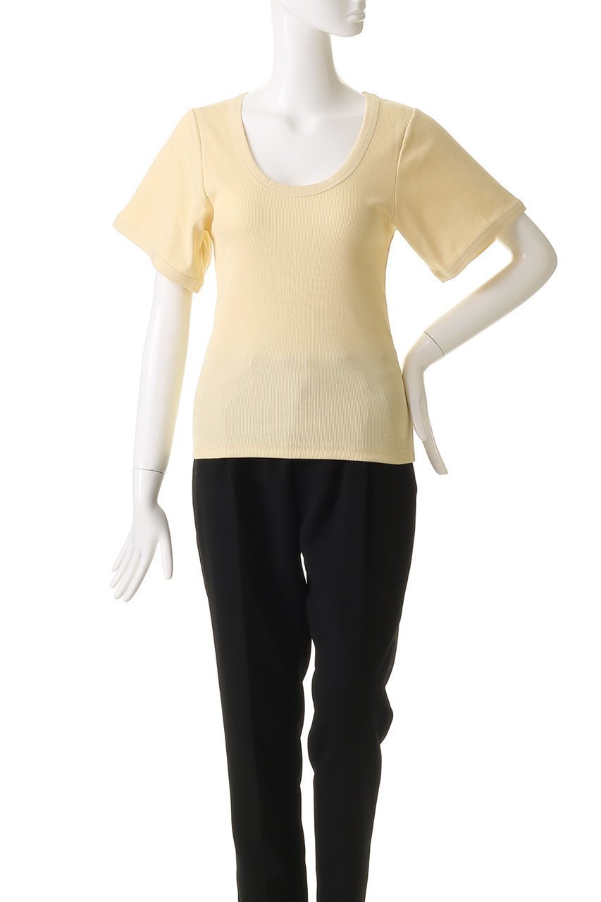 【バイ マレーネ ビルガー/BY MALENE BIRGER】のLUNAI クラシックTシャツ 人気、トレンドファッション・服の通販 founy(ファニー) 　ファッション　Fashion　レディースファッション　Fashion for Women　トップス・カットソー　Cut & Sew Tops　シャツ・ブラウス・オフィスカジュアル　Elegant Blouses & Button-Ups　ロングTシャツ・Tシャツ　Longline T-Shirts & Tees　カットソー・ベーシックTシャツ　Cut-and-Sewn Tops / Stretch Tees & Basics　クラシック　Classic, Timeless Style　ショート　Short, Short Length　シンプル　Simple, Minimal　スリーブ　Sleeve, Long Sleeve / Short Sleeve　フィット　Fit, Slim Fit　定番　Standard, Basic Item　other-2|ID: prp329100004369596 ipo3291000000032790070