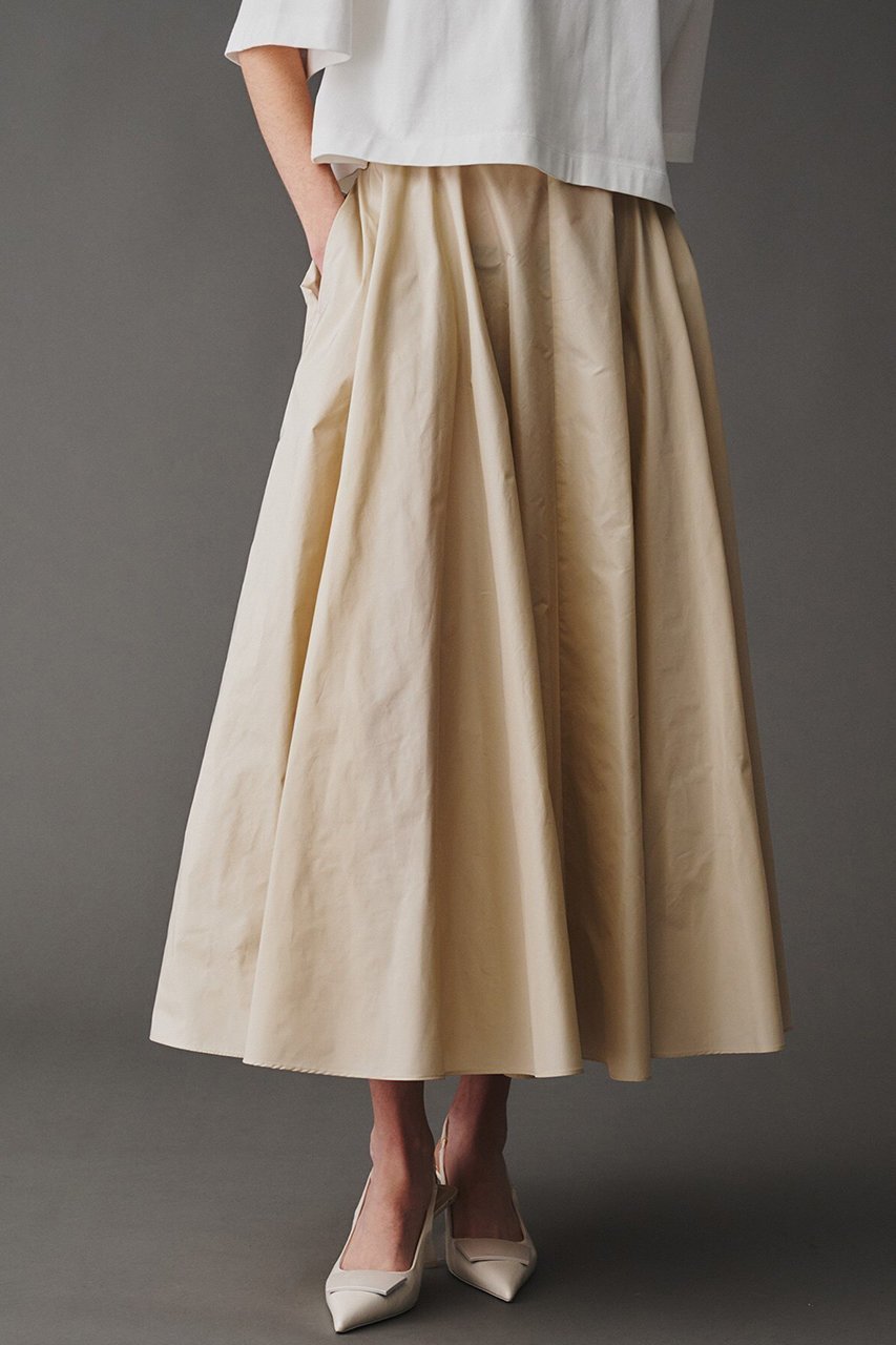 【オブリオ/AUBRIOT】のイタリアンライトタフタ フレアスカート 人気、トレンドファッション・服の通販 founy(ファニー) 　ファッション　Fashion　レディースファッション　Fashion for Women　スカート　Skirts　Aライン・フレアスカート　A-Line & Flared Skirts　ロングスカート　Long Skirts / Maxi & Midi Skirts　イタリア　Italy　タフタ　Taffeta, Structured Fabric　フレア　Flare, Flared　ロング　Long, Long-Length　定番　Standard, Basic Item　other-7|ID: prp329100004372507 ipo3291000000035813482