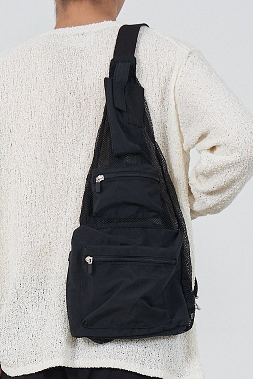 【ヨーク/YOKE】の【UNISEX】MESH ONE-SHOULDER バッグ 人気、トレンドファッション・服の通販 founy(ファニー) 　ファッション　Fashion　レディースファッション　Fashion for Women　バッグ　Bags　ポーチ&ミニバッグ　Pouches & Mini Bags　ユニセックス　Unisex, Genderless　アクリル　Acrylic Material　コーティング　Coating, Coated Finish　サングラス　Sunglasses, Shades　スポーティ　Sporty, Casual Athletic　ポケット　Pocket, Pocket Detail　メッシュ　Mesh, Net Fabric　ヨーク　Yoke, Yoke Design　旅行　Travel　other-2|ID: prp329100004372539 ipo3291000000032783243