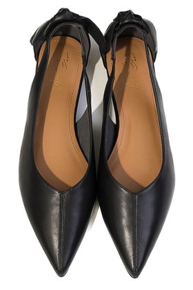 【ダニエラ アンド ジェマ/Daniella & GEMMA】 バックリボンポインテッドフラットパンプス人気、トレンドファッション・服の通販 founy(ファニー) ファッション Fashion レディースファッション Fashion for Women クッション Cushion, Throw Pillow シューズ Shoes, Footwear シンプル Simple, Minimal フラット Flat, Flat Shoes リボン Ribbon, Bow |ID:prp329100004372585