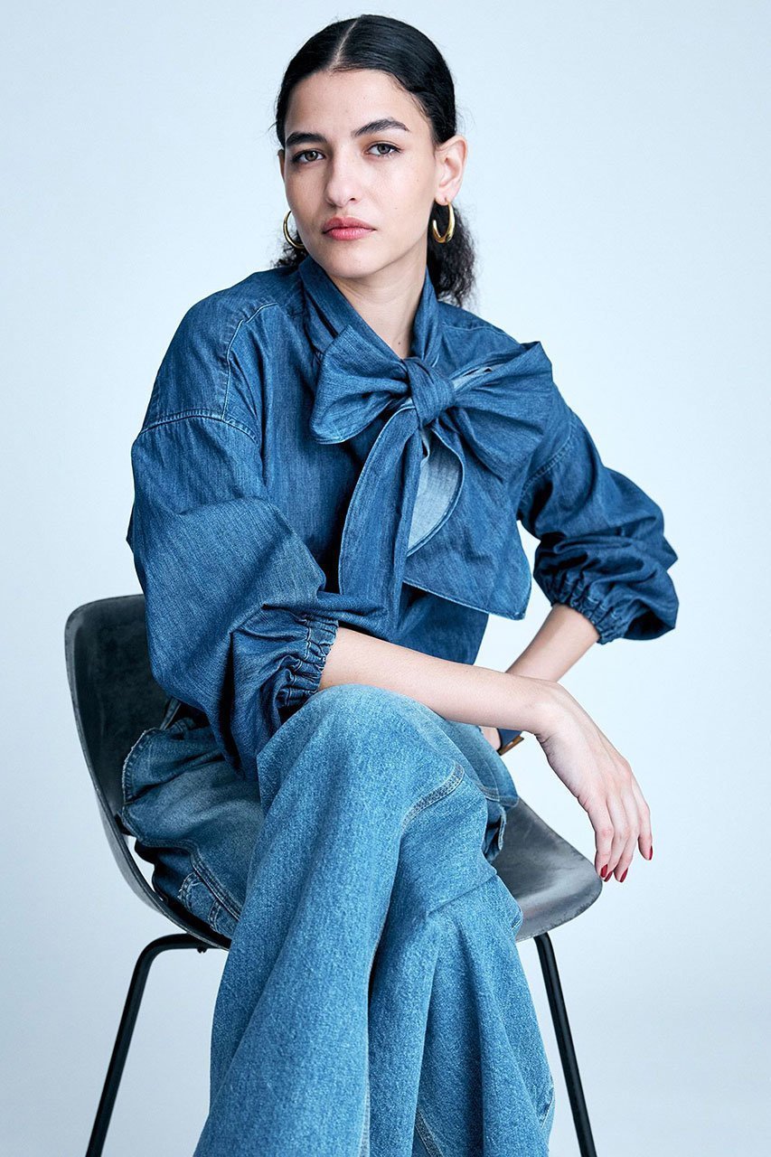 【ブリル/BRILL】のデニムボウタイブラウス デニムボウタイブラウス インテリア・キッズ・メンズ・レディースファッション・服の通販 founy(ファニー) 　ファッション　Fashion　レディースファッション　Fashion for Women　トップス・カットソー　Cut & Sew Tops　シャツ・ブラウス・オフィスカジュアル　Elegant Blouses & Button-Ups　スリーブ　Sleeve, Long Sleeve / Short Sleeve　デニム　Denim, Jeans Material　ロング　Long, Long-Length　ブルー|ID: prp329100004381530 ipo3291000000035791072