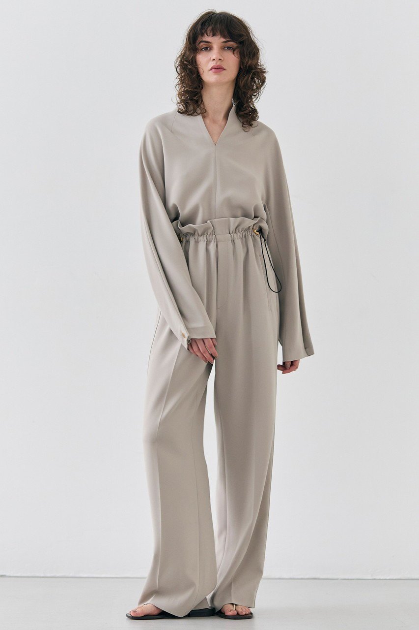 【ベイジ,/BEIGE,】のRUE(ルー)/スリットネックフォルムブラウス 人気、トレンドファッション・服の通販 founy(ファニー) 　ファッション　Fashion　レディースファッション　Fashion for Women　トップス・カットソー　Cut & Sew Tops　シャツ・ブラウス・オフィスカジュアル　Elegant Blouses & Button-Ups　シンプル　Simple, Minimal　スリット　Slit, Slit Detail　スリーブ　Sleeve, Long Sleeve / Short Sleeve　ファブリック　Fabric, Textile　ベーシック　Basic, Essential　ボトム　Bottoms, Lower Wear　リュクス　Luxury, Elegant, High-End, Chic　ロング　Long, Long-Length　エレガント 上品　Elegant　other-6|ID: prp329100004382944 ipo3291000000035923027