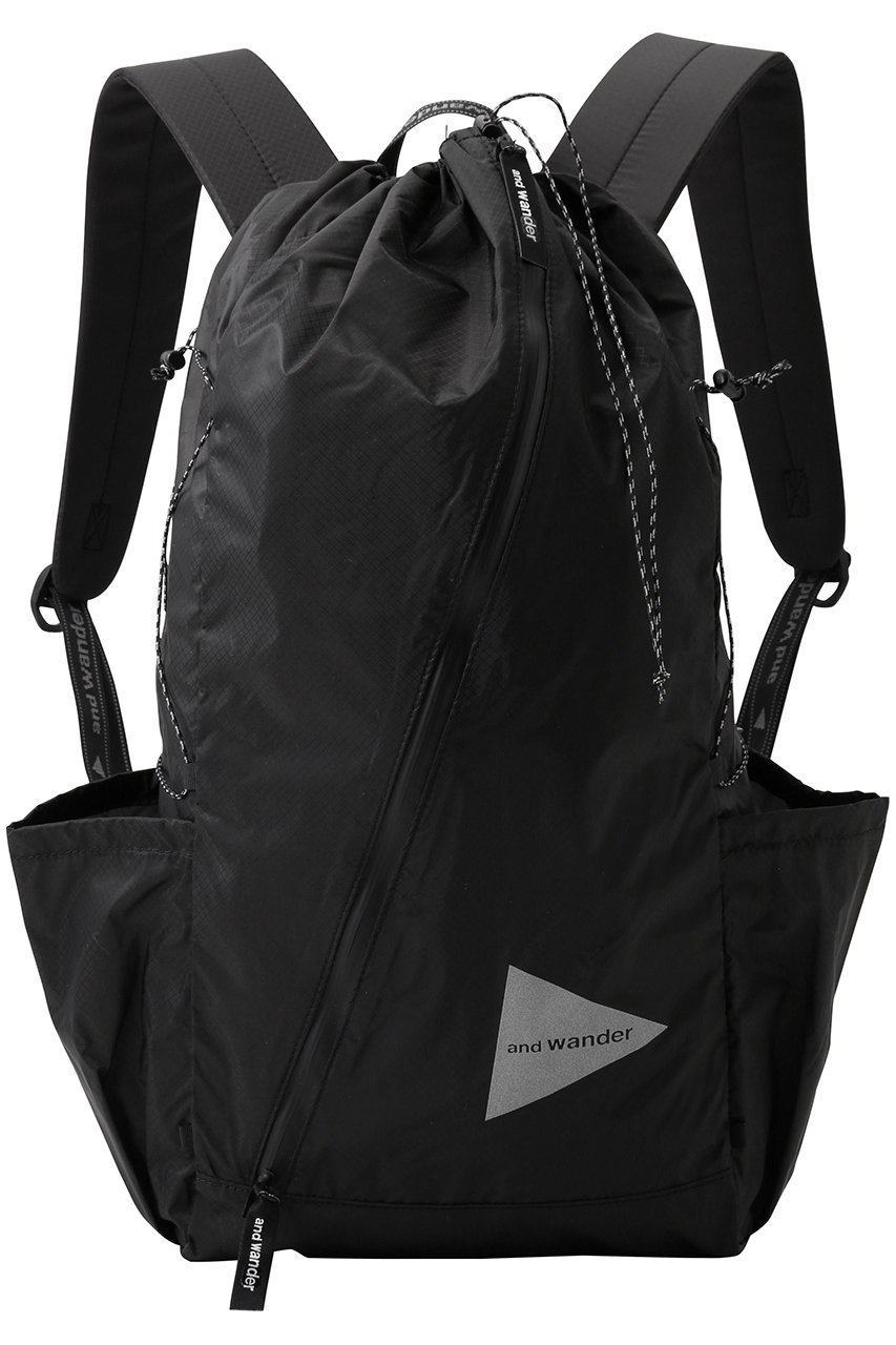 【アンドワンダー/and wander】の【UNISEX】sil daypack インテリア・キッズ・メンズ・レディースファッション・服の通販 founy(ファニー) 　ファッション　Fashion　レディースファッション　Fashion for Women　バッグ　Bags　ユニセックス　Unisex, Genderless　アウトドア　Outdoor Clothing　コンパクト　Compact, Small Size　スタイリッシュ　Stylish, Fashionable　ポケット　Pocket, Pocket Detail　リュック　Backpack, Rucksack　旅行　Travel　軽量　Lightweight, Ultra Light　チャコール|ID: prp329100004383002 ipo3291000000032783576