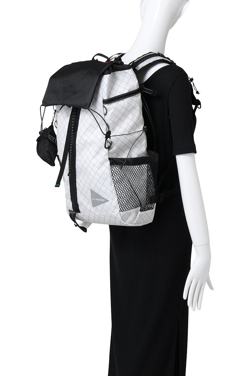 【アンドワンダー/and wander】の【UNISEX】ECOPAK 30L backpack 人気、トレンドファッション・服の通販 founy(ファニー) 　ファッション　Fashion　レディースファッション　Fashion for Women　バッグ　Bags　ユニセックス　Unisex, Genderless　スクエア　Square, Square Shape　スタイリッシュ　Stylish, Fashionable　フォルム　Silhouette, Form　フロント　Front, Front Design　ポケット　Pocket, Pocket Detail　ポーチ　Pouch, Small Case　リュック　Backpack, Rucksack　other-2|ID: prp329100004383004 ipo3291000000032783108