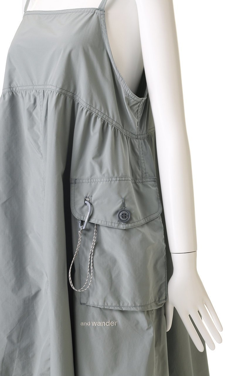 【アンドワンダー/and wander】のoversized cargo dress (W) 人気、トレンドファッション・服の通販 founy(ファニー) 　ファッション　Fashion　レディースファッション　Fashion for Women　ワンピース　Dresses　フォーマル・パーティードレス・結婚式用ドレス　Elegant & Casual Dresses　チュニック　Tunic Tops & Dresses　チュニック　Tunic, Long Top　ポケット　Pocket, Pocket Detail　ロング　Long, Long-Length　夏　Summer　春　Spring　S/S・春夏　SS, Spring/Summer, Warm Season　other-5|ID: prp329100004383005 ipo3291000000032876697