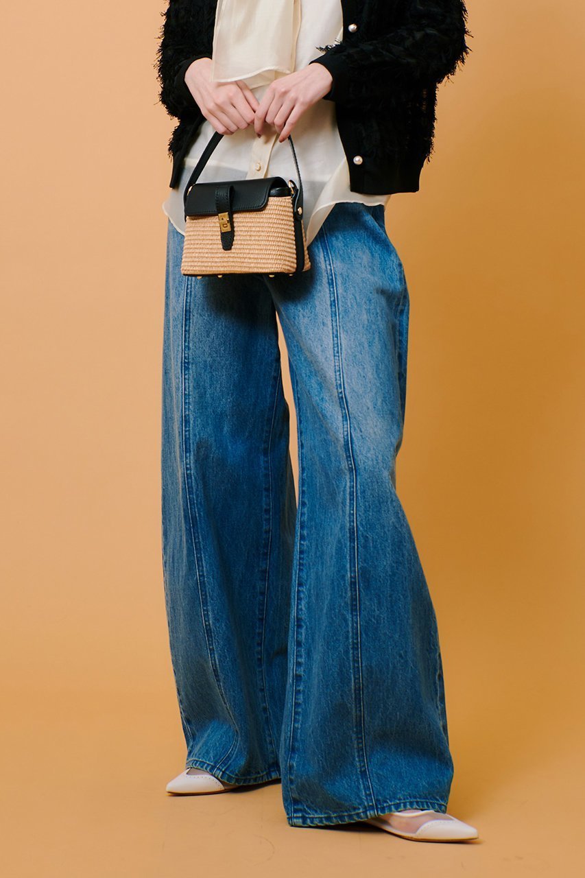 【アルアバイル/allureville】のラインデニムPT A 人気、トレンドファッション・服の通販 founy(ファニー) 　ファッション　Fashion　レディースファッション　Fashion for Women　パンツ　Pants & Trousers　デニムパンツ・ジーンズ・美脚デニム　Denim Jeans & Pants　シアー　Sheer, See-Through　センター　Center, Center Line　ダメージ　Distressed, Destroyed　デニム　Denim, Jeans Material　リラックス　Relax, Relaxed Fit　レース　Lace, Lace Fabric　定番　Standard, Basic Item　other-6|ID: prp329100004383032 ipo3291000000032902009
