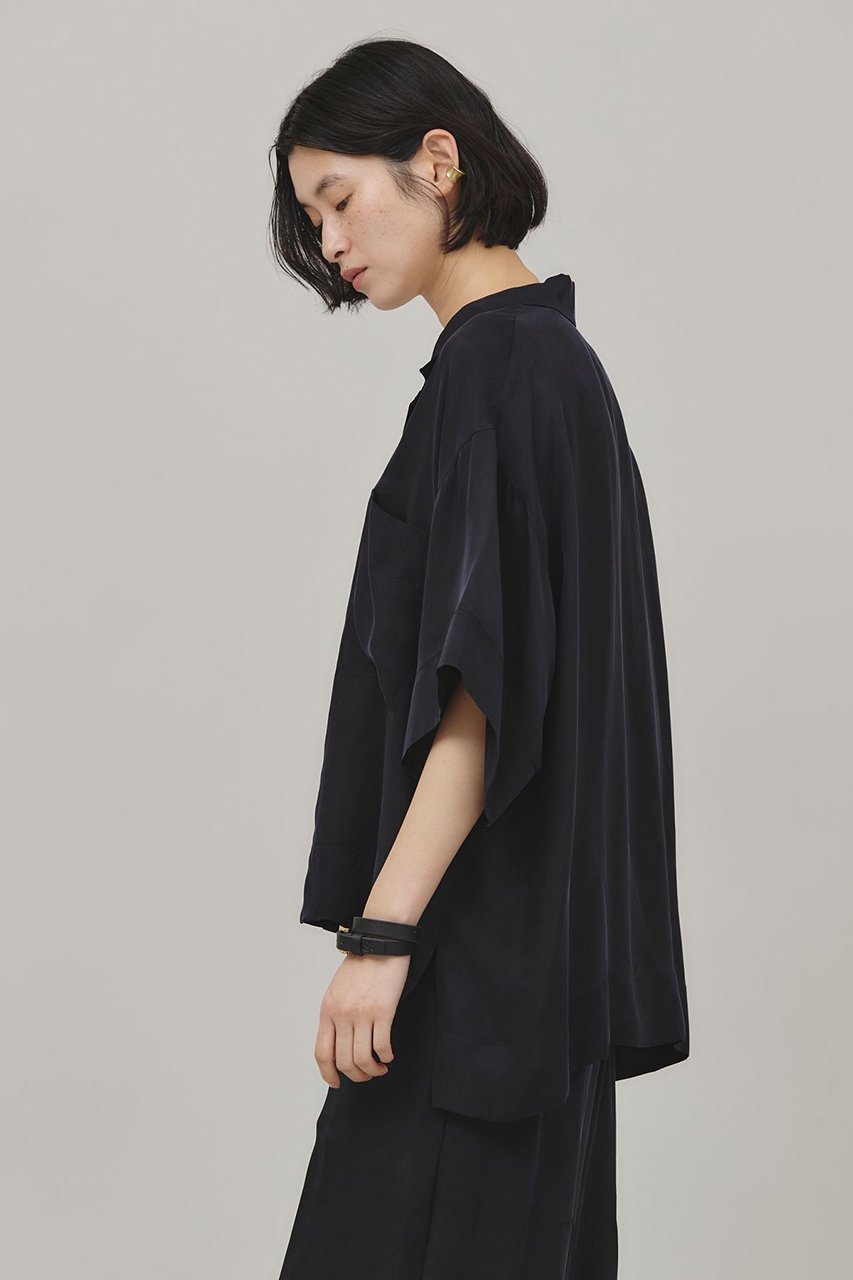 【カレンソロジー/Curensology】のシルキーキュプラブラウス 人気、トレンドファッション・服の通販 founy(ファニー) 　ファッション　Fashion　レディースファッション　Ladies' Fashion Online　トップス・カットソー　Tops/Tshirt　シャツ/ブラウス　Shirts/Blouses　おすすめ　Recommend　なめらか　Smooth　キュプラ　Cupra　クラシック　Classic　サマー　Summer　ショルダー　Shoulder　ショート　Short　シルク　Silk　スリーブ　Sleeve　ドロップ　Drop　バランス　Balance　フェミニン　Feminine　リラックス　Relax　再入荷　Restock/Back In Stock/Re Arrival　other-2|ID: prp329100004383064 ipo3291000000032613658