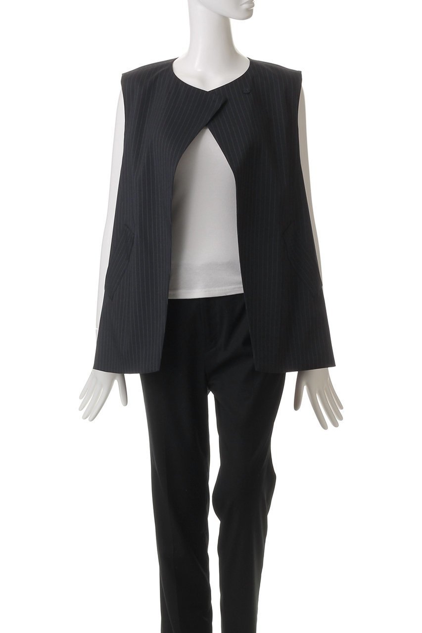 【ランバン オン ブルー/LANVIN en Bleu】のウールポリエステルフレアベスト 人気、トレンドファッション・服の通販 founy(ファニー) 　ファッション　Fashion　レディースファッション　Fashion for Women　アウター　Coat / Outerwear Collection　トップス・カットソー　Cut & Sew Tops　キャミソール&ノースリーブ　Camisoles & Sleeveless Tops　シャツ・ブラウス・オフィスカジュアル　Elegant Blouses & Button-Ups　ベスト&ジレ / 重ね着スタイル　Vests & Gilets　インナー　Innerwear　ノースリーブ　Sleeveless, No-Sleeve　ベスト　Vest, Waistcoat　other-7|ID: prp329100004383080 ipo3291000000032862939