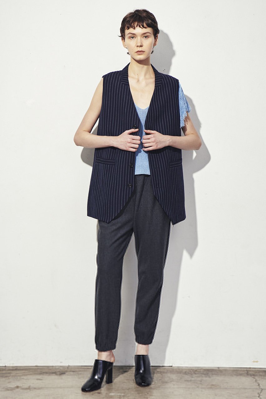 【ニアー ニッポン/near.nippon】のウールリネン オーバーベスト 人気、トレンドファッション・服の通販 founy(ファニー) 　ファッション　Fashion　レディースファッション　Fashion for Women　アウター　Coat / Outerwear Collection　レディースジャケット・軽アウター　Jackets　おすすめ　Recommended / Our Picks　ジャケット　Jacket, Outerwear　セットアップ　Set-Up, Coordinated Outfit　ハーフ　Half, Half-Length　ベスト　Vest, Waistcoat　リネン　Linen, Linen Fabric　リラックス　Relax, Relaxed Fit　other-8|ID: prp329100004384997 ipo3291000000034956353