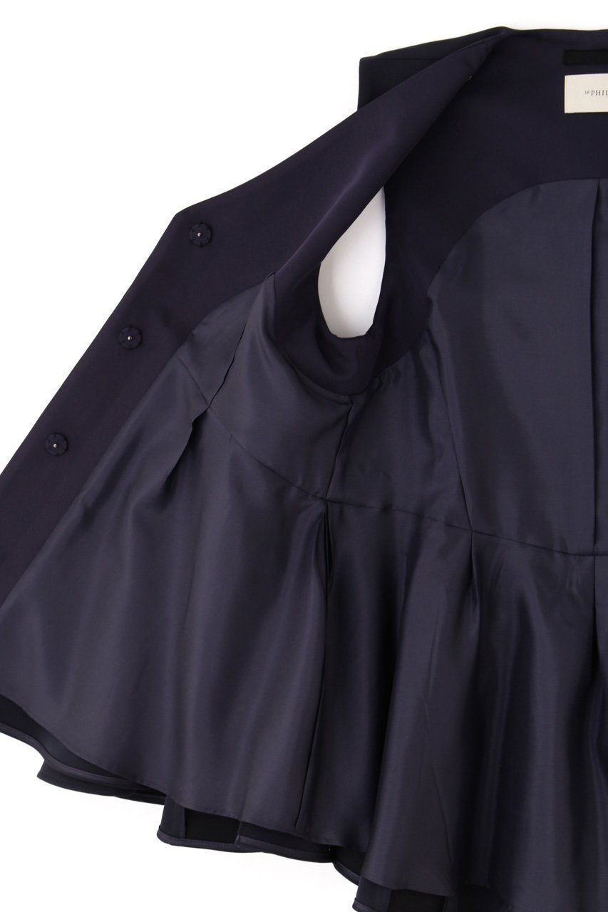 【ル フィル/LE PHIL】のPULUELAトリプルクロスジレ 人気、トレンドファッション・服の通販 founy(ファニー) 　ファッション　Fashion　レディースファッション　Fashion for Women　アウター　Coat / Outerwear Collection　レディースジャケット・軽アウター　Jackets　ジャケット　Jacket, Outerwear　ストレッチ　Stretch, Stretchy Fabric　ノースリーブ　Sleeveless, No-Sleeve　ベスト　Vest, Waistcoat　ペプラム　Peplum, Flared Hem　夏　Summer　春　Spring　S/S・春夏　SS, Spring/Summer, Warm Season　A/W・秋冬　Autumn/Winter　other-5|ID: prp329100004385053 ipo3291000000032964656