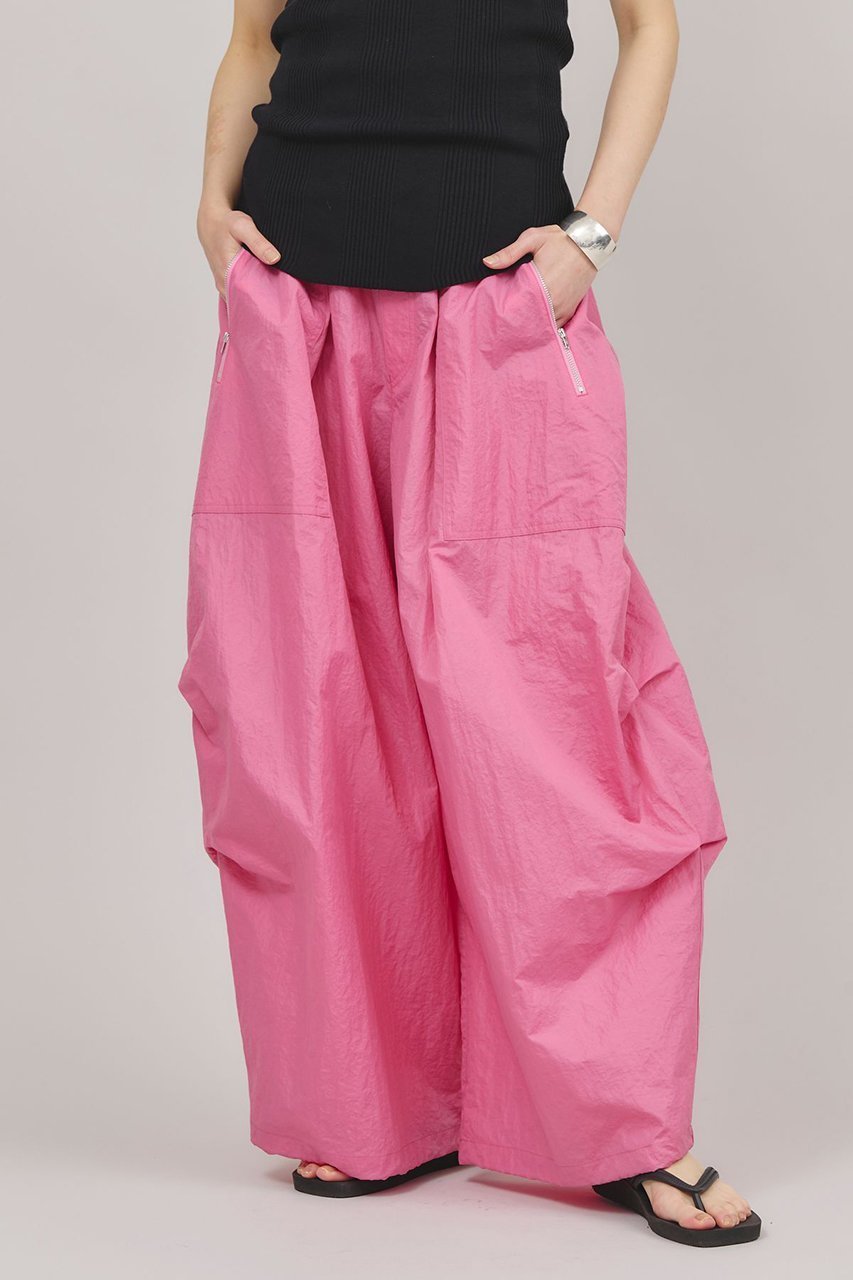 【カレンソロジー/Curensology】のナイロンジップカーゴパンツ インテリア・キッズ・メンズ・レディースファッション・服の通販 founy(ファニー) 　ファッション　Fashion　レディースファッション　Fashion for Women　パンツ　Pants & Trousers　カーゴパンツ　Cargo Pants, Utility Pants　タフタ　Taffeta, Structured Fabric　ドローコード　Drawcord, Drawstring Cord　ビッグ　Big, Oversized　フィット　Fit, Slim Fit　ポケット　Pocket, Pocket Detail　リラックス　Relax, Relaxed Fit　ピンク|ID: prp329100004385065 ipo3291000000032904433
