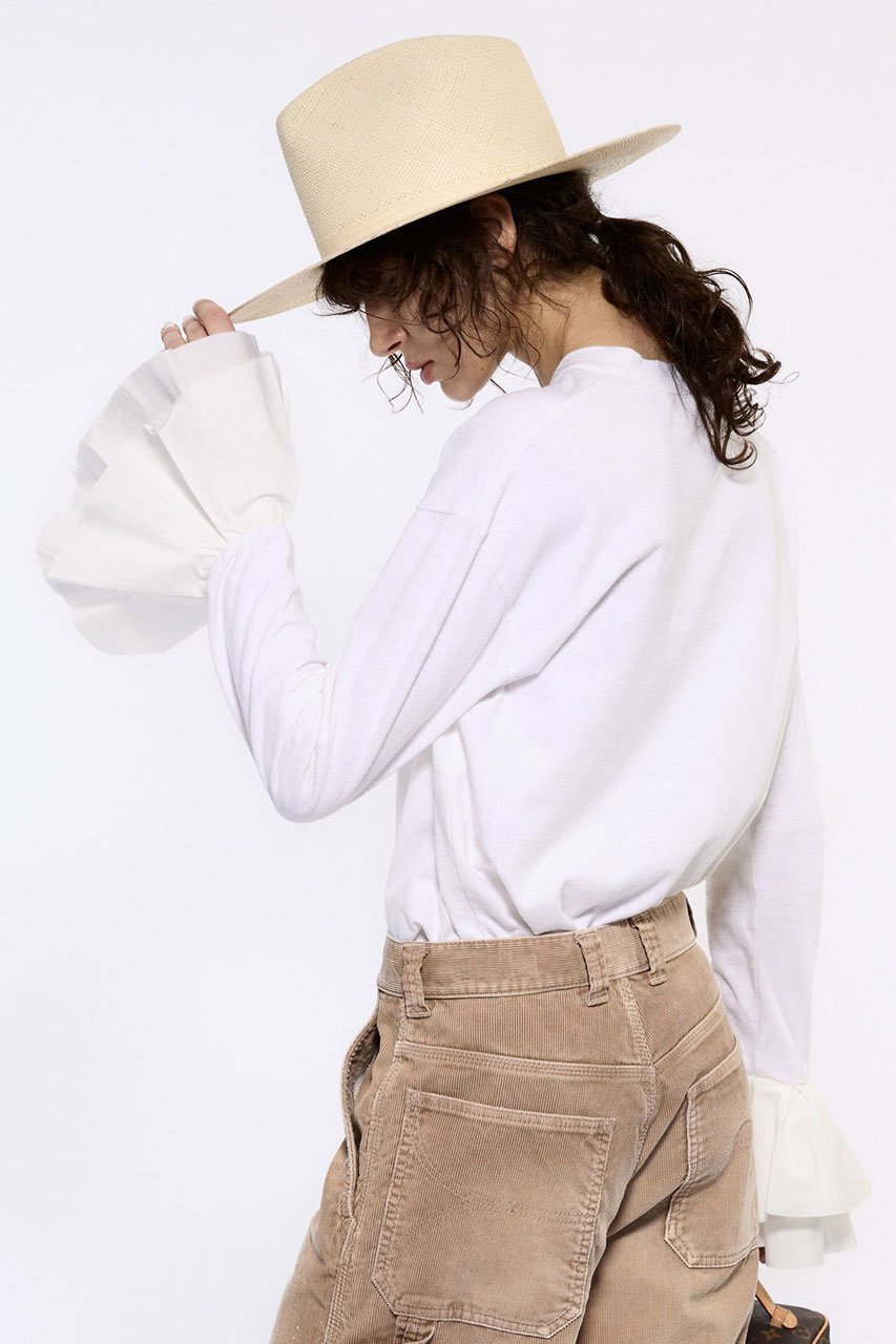 【ブリル/BRILL】のポエットスリーブカットソー インテリア・キッズ・メンズ・レディースファッション・服の通販 founy(ファニー) ファッション Fashion レディースファッション Fashion for Women トップス・カットソー Cut & Sew Tops シャツ・ブラウス・オフィスカジュアル Elegant Blouses & Button-Ups ロングTシャツ・Tシャツ Longline T-Shirts & Tees カットソー・ベーシックTシャツ Cut-and-Sewn Tops / Stretch Tees & Basics おすすめ Recommended / Our Picks ジャケット Jacket, Outerwear スリーブ Sleeve, Long Sleeve / Short Sleeve タフタ Taffeta, Structured Fabric フリル Frill, Ruffle ロング Long, Long-Length ホワイト|ID: prp329100004386409 ipo3291000000035829760