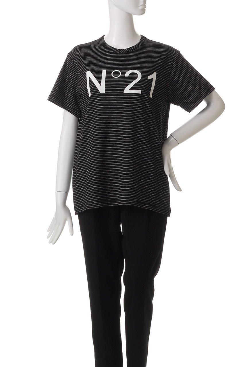 【ヌメロ ヴェントゥーノ/N°21】のロゴボーダーTシャツ 人気、トレンドファッション・服の通販 founy(ファニー) 　ファッション　Fashion　レディースファッション　Fashion for Women　トップス・カットソー　Cut & Sew Tops　シャツ・ブラウス・オフィスカジュアル　Elegant Blouses & Button-Ups　ロングTシャツ・Tシャツ　Longline T-Shirts & Tees　カットソー・ベーシックTシャツ　Cut-and-Sewn Tops / Stretch Tees & Basics　ショート　Short, Short Length　スニーカー　Sneakers, Trainers　スリーブ　Sleeve, Long Sleeve / Short Sleeve　デニム　Denim, Jeans Material　フェミニン　Feminine, Girly　ボーダー　Border, Stripe　定番　Standard, Basic Item　other-2|ID: prp329100004386415 ipo3291000000032874559