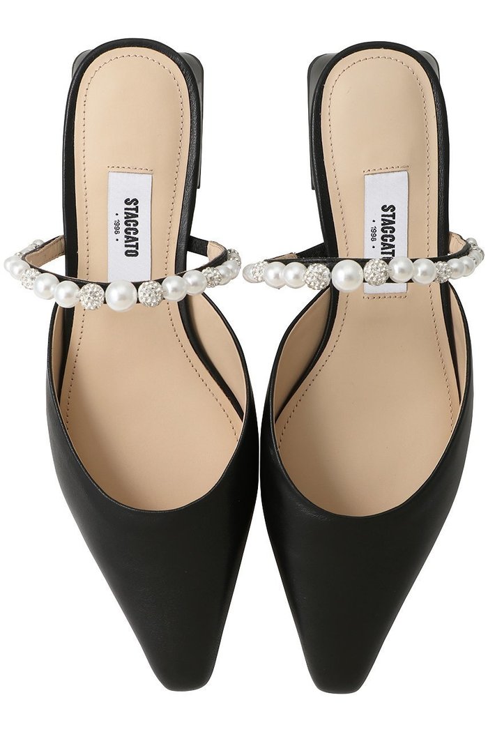 【スタッカート/STACCATO】のパールベルトフラット インテリア・キッズ・メンズ・レディースファッション・服の通販 founy(ファニー) https://founy.com/ ファッション Fashion レディースファッション Fashion for Women ベルト&ウエストマーク Belts & Waist Accessories シューズ Shoes, Footwear シルバー Silver, Metallic Silver ストーン Stone, Gem-Like パール Pearl, Pearl Accent フラット Flat, Flat Shoes |ID: prp329100004390401 ipo3291000000035718018