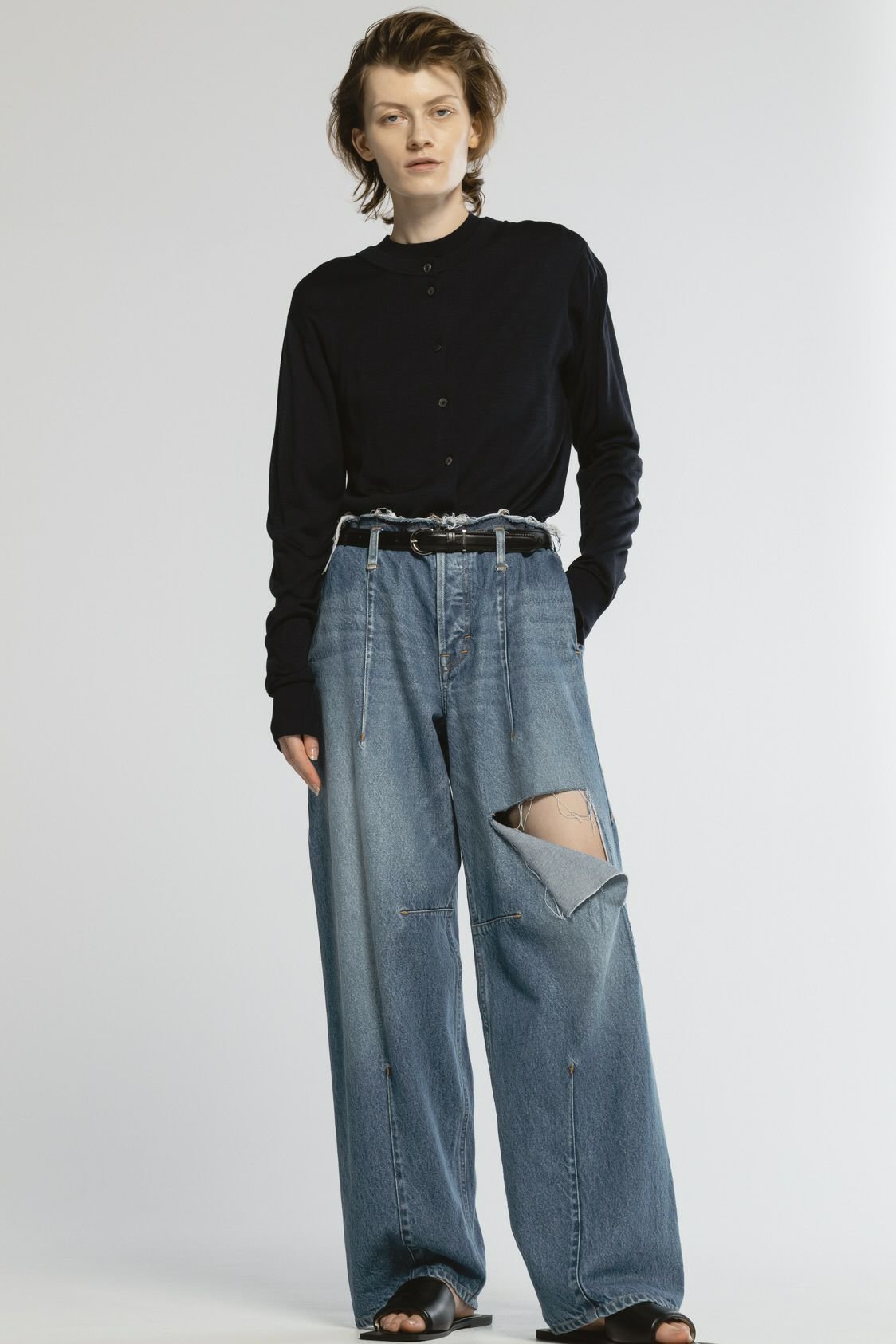 【チノ/CINOH】のデニムダメージワイドパンツ 人気、トレンドファッション・服の通販 founy(ファニー) 　ファッション　Fashion　レディースファッション　Fashion for Women　パンツ　Pants & Trousers　デニムパンツ・ジーンズ・美脚デニム　Denim Jeans & Pants　クロップド　Cropped, Short Length　ダメージ　Distressed, Destroyed　デニム　Denim, Jeans Material　ビッグ　Big, Oversized　ワイド　Wide, Wide Fit　other-6|ID: prp329100004391775 ipo3291000000032917569