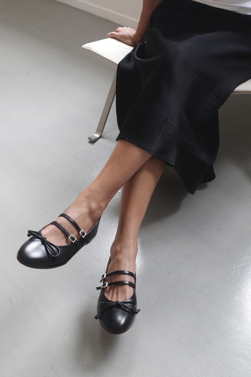 【チェンバー/CHEMBUR】のダブルストラップメリージェーンシューズ 人気、トレンドファッション・服の通販 founy(ファニー) 　ファッション　Fashion　レディースファッション　Fashion for Women　アーモンドトゥ　Almond Toe Shoes　シューズ　Shoes, Footwear　ソックス　Socks, Hosiery　バレエ　Ballet, Ballet Style　ビジュー　Bijou, Jewel-like Accent　フラット　Flat, Flat Shoes　other-2|ID: prp329100004393583 ipo3291000000032856046