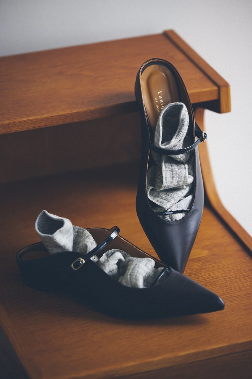 【リュニック エ モア/L'unique et moi】のChic フラットミュール 人気、トレンドファッション・服の通販 founy(ファニー) 　ファッション　Fashion　レディースファッション　Fashion for Women　シューズ　Shoes, Footwear　ソックス　Socks, Hosiery　タイツ　Tights, Legwear　デニム　Denim, Jeans Material　フェミニン　Feminine, Girly　フラット　Flat, Flat Shoes　ラップ　Wrap, Wrap Design　ロング　Long, Long-Length　エレガント 上品　Elegant　other-2|ID: prp329100004393603 ipo3291000000032861788