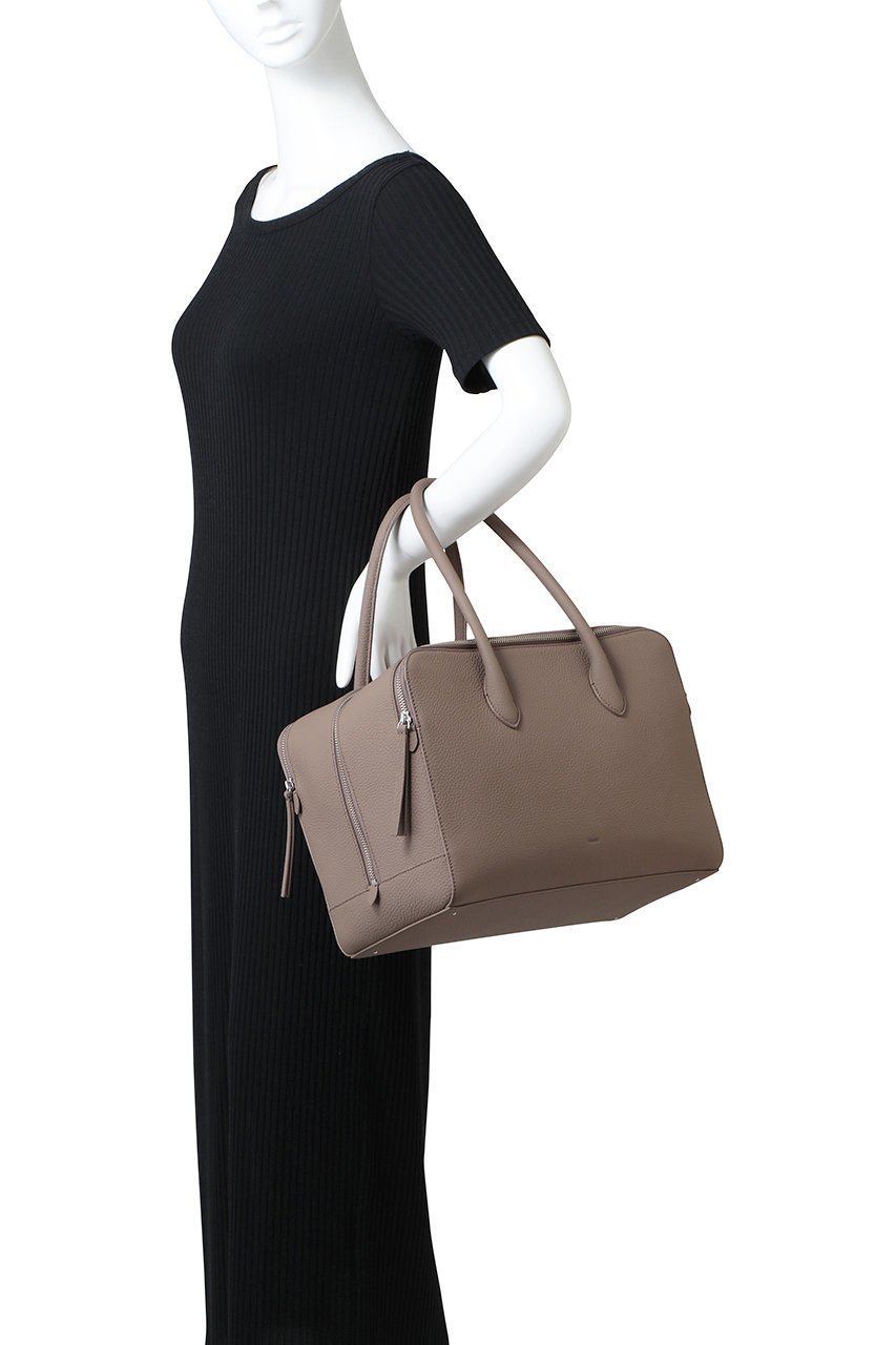 【ヴァジック/VASIC】のCargo Mini ボストンバッグ 人気、トレンドファッション・服の通販 founy(ファニー) 　ファッション　Fashion　レディースファッション　Fashion for Women　バッグ　Bags　おすすめ　Recommended / Our Picks　シンプル　Simple, Minimal　スマート　Smart, Elegant　チャーム　Charm, Pendant　ビジネス 仕事 通勤　Business / Work / Commuting　フォルム　Silhouette, Form　ボストン　Boston　ボストンバッグ　Boston Bag, Retro Bag　ポケット　Pocket, Pocket Detail　エレガント 上品　Elegant　other-3|ID: prp329100004393624 ipo3291000000032782697