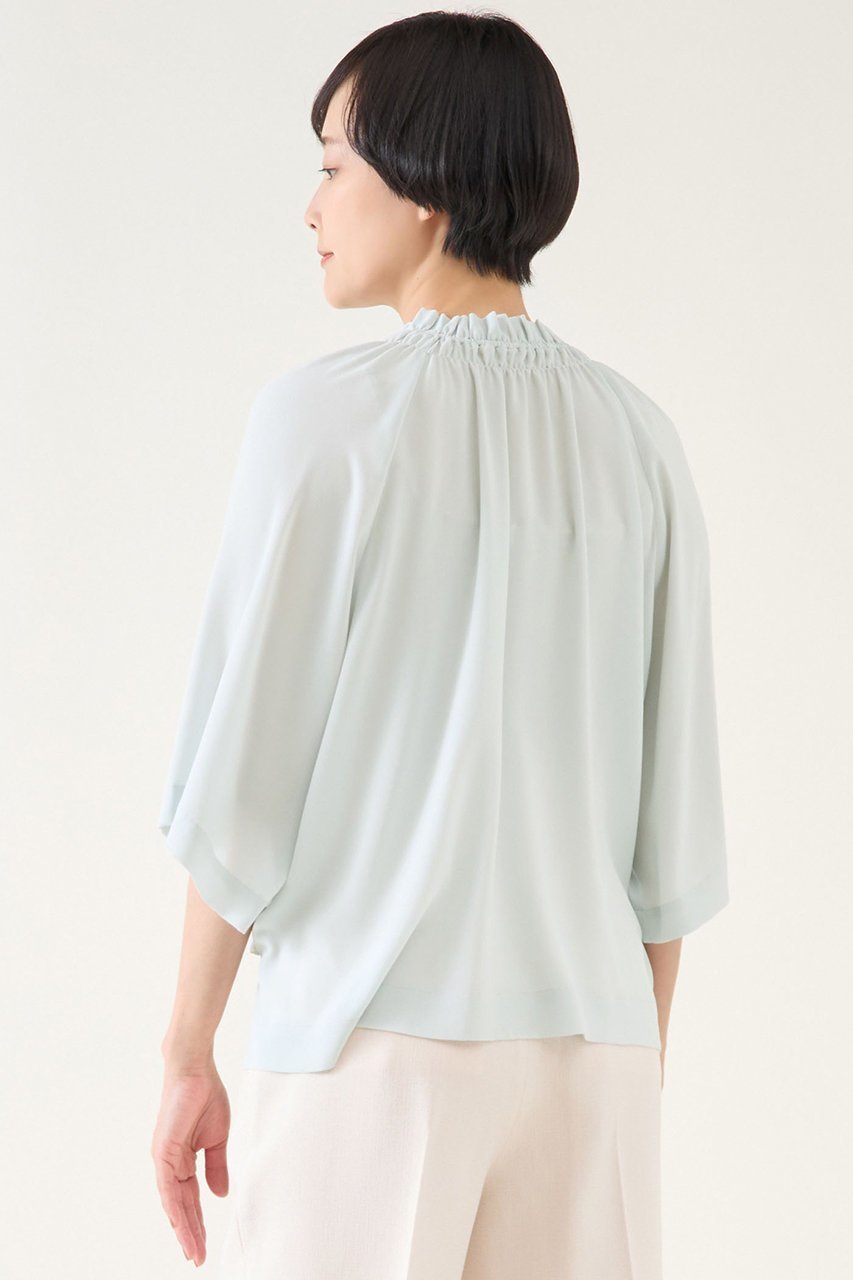 【マルティニーク/martinique】のパウダリージョーゼットブラウス 人気、トレンドファッション・服の通販 founy(ファニー) 　ファッション　Fashion　レディースファッション　Fashion for Women　トップス・カットソー　Cut & Sew Tops　シャツ・ブラウス・オフィスカジュアル　Elegant Blouses & Button-Ups　インナー　Innerwear　エレガント 上品　Elegant　ギャザー　Gathered, Ruffled　ショート　Short, Short Length　ジャケット　Jacket, Outerwear　スリーブ　Sleeve, Long Sleeve / Short Sleeve　ドレープ　Drape, Draping Fabric　other-2|ID: prp329100004394964 ipo3291000000032841978